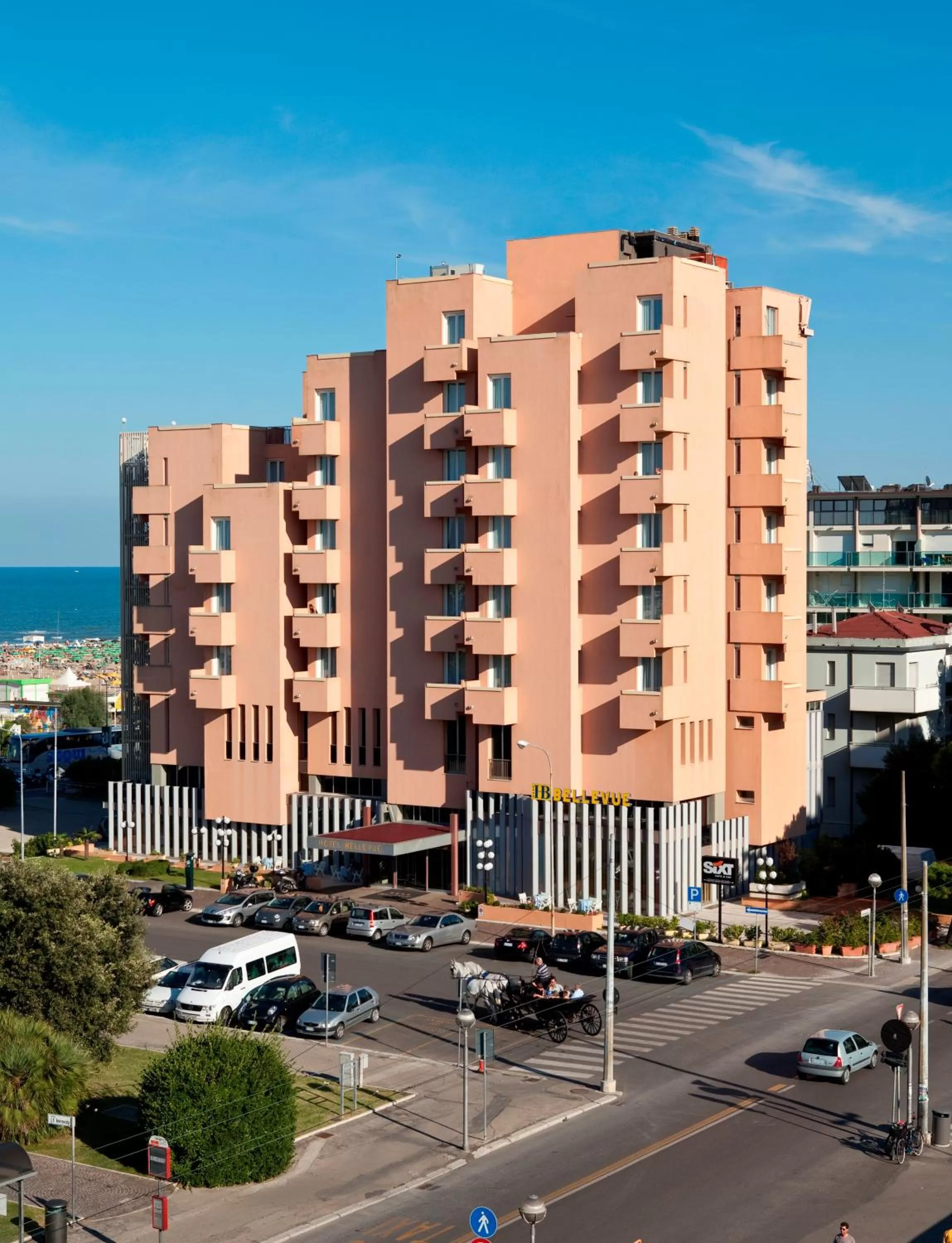 Facade/entrance in Hotel Bellevue