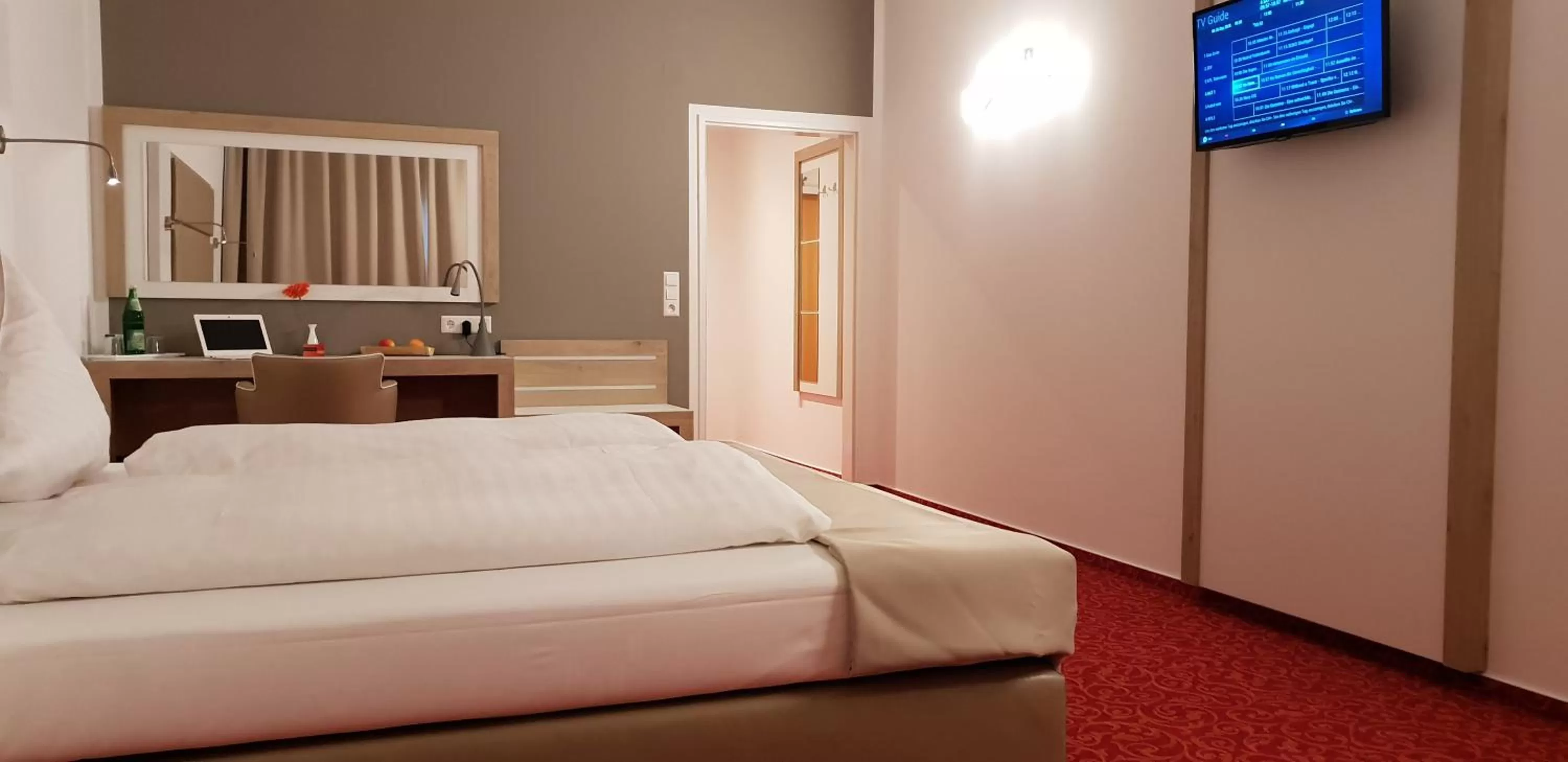 Bed in Confour Hotel