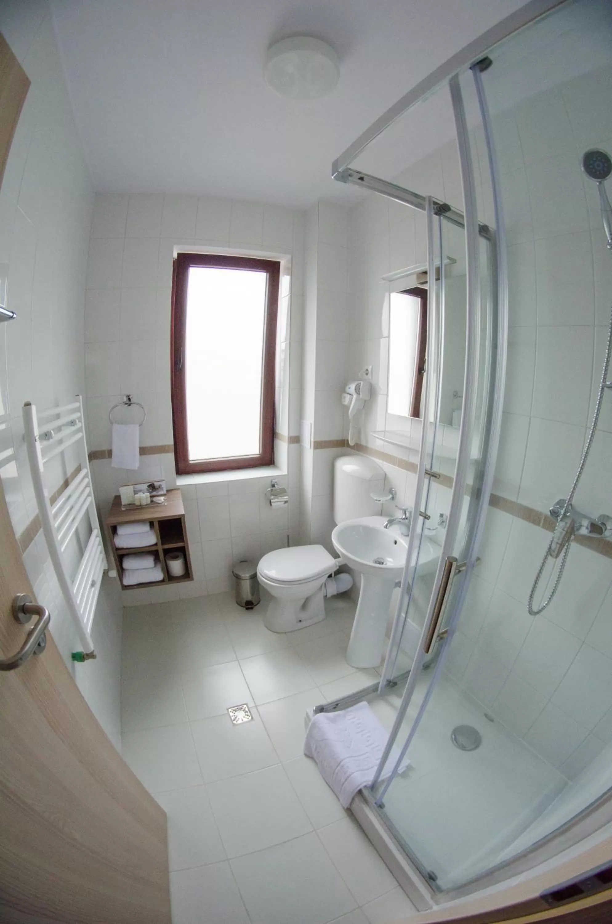 Shower, Bathroom in Potaissa Hotel