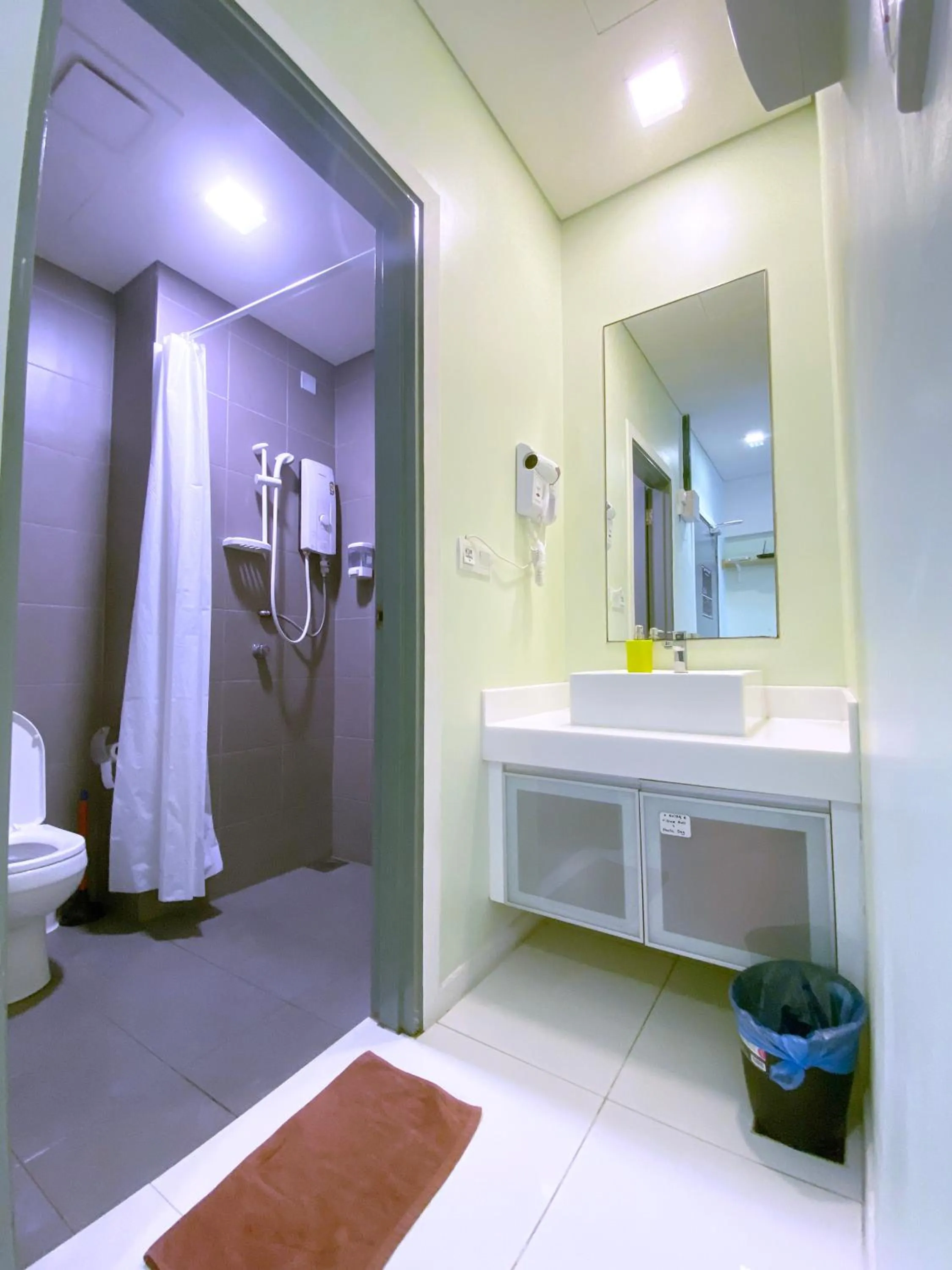 Bathroom in Mercu Summer Suite KLCC @ Penguin Homes