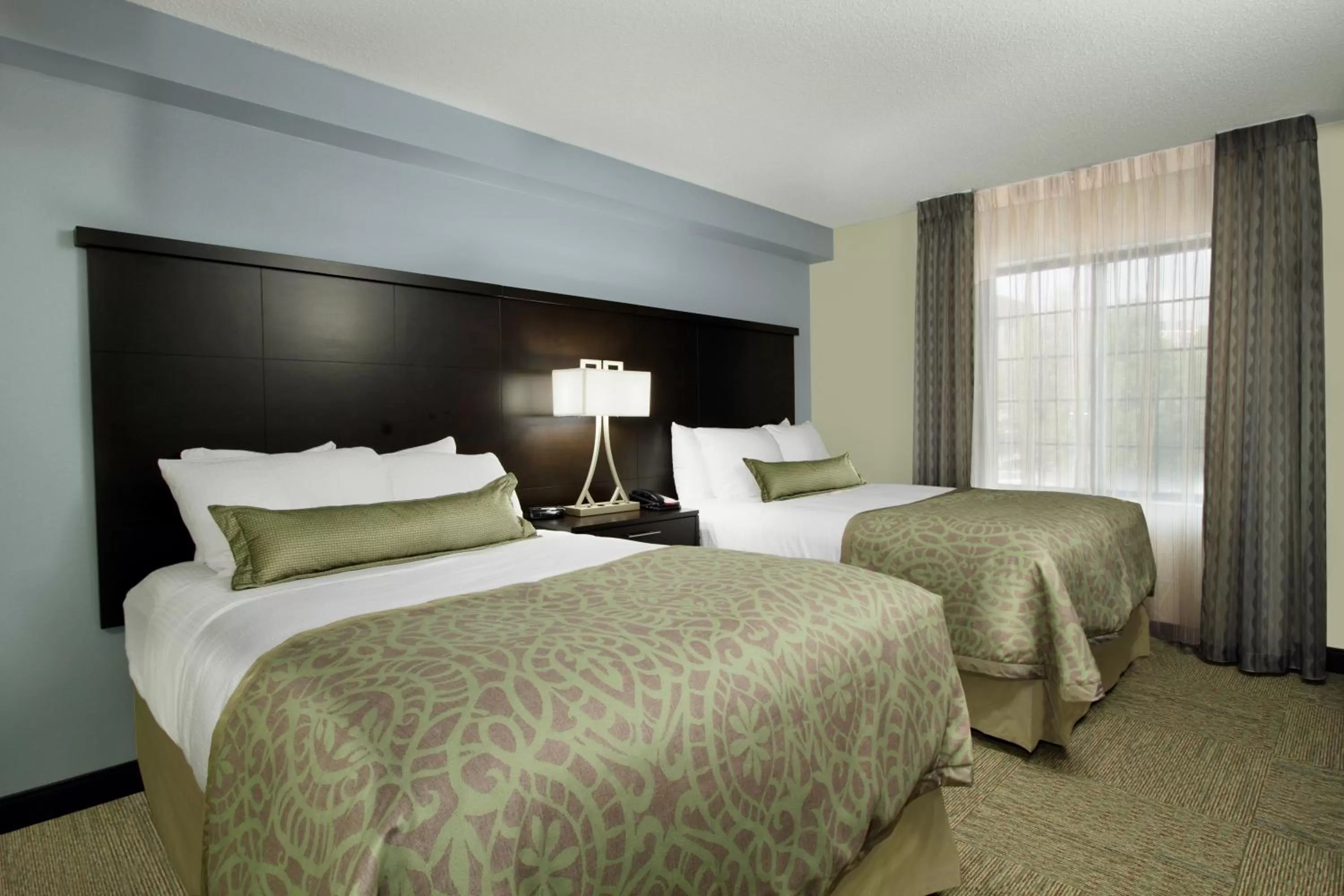 Bedroom, Bed in Staybridge Suites Tysons - McLean by IHG