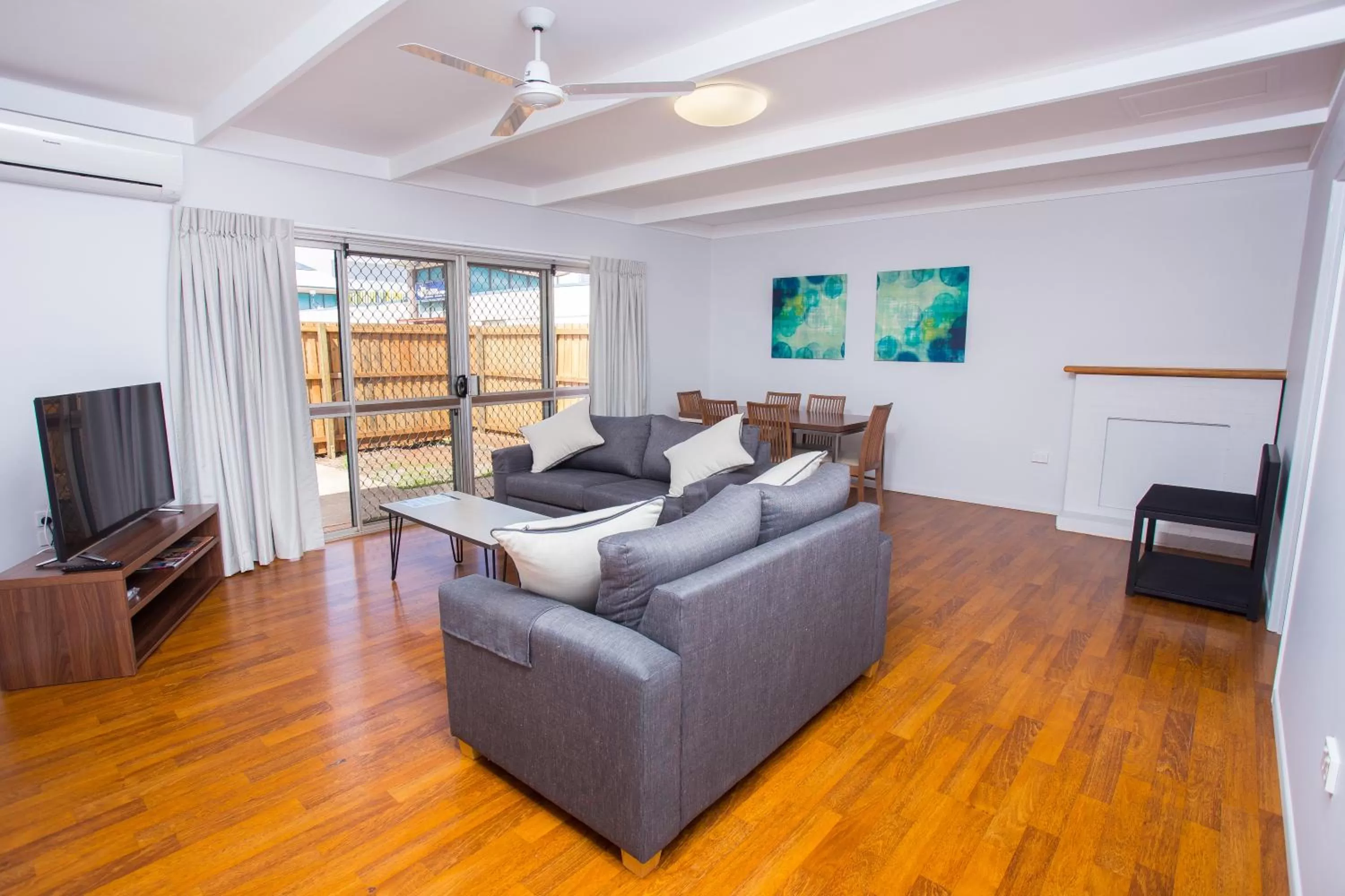 Photo of the whole room in Wilsonton Hotel Toowoomba