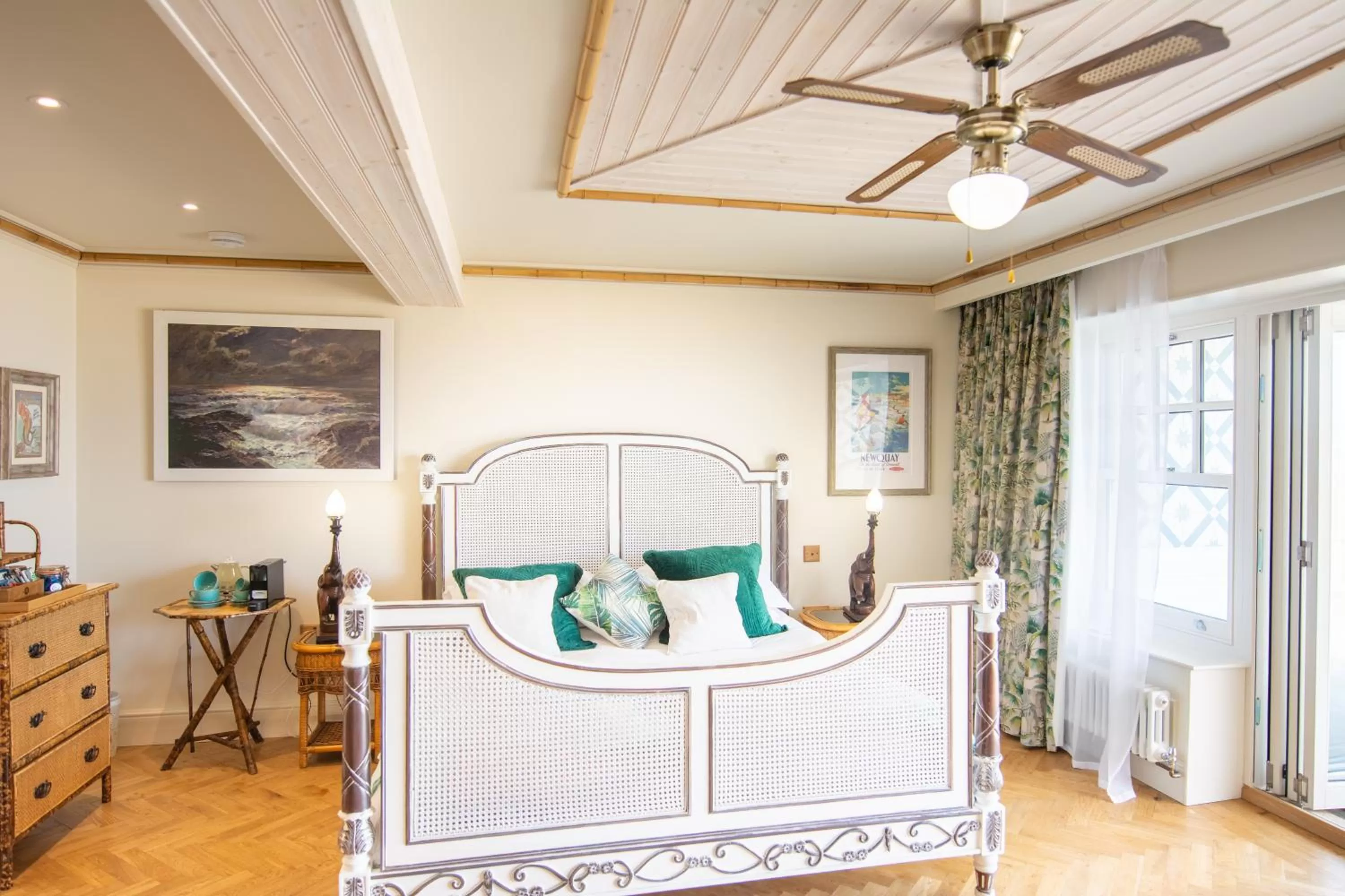 Balcony/Terrace in Tolcarne Beach Colonial Restaurant and Rooms