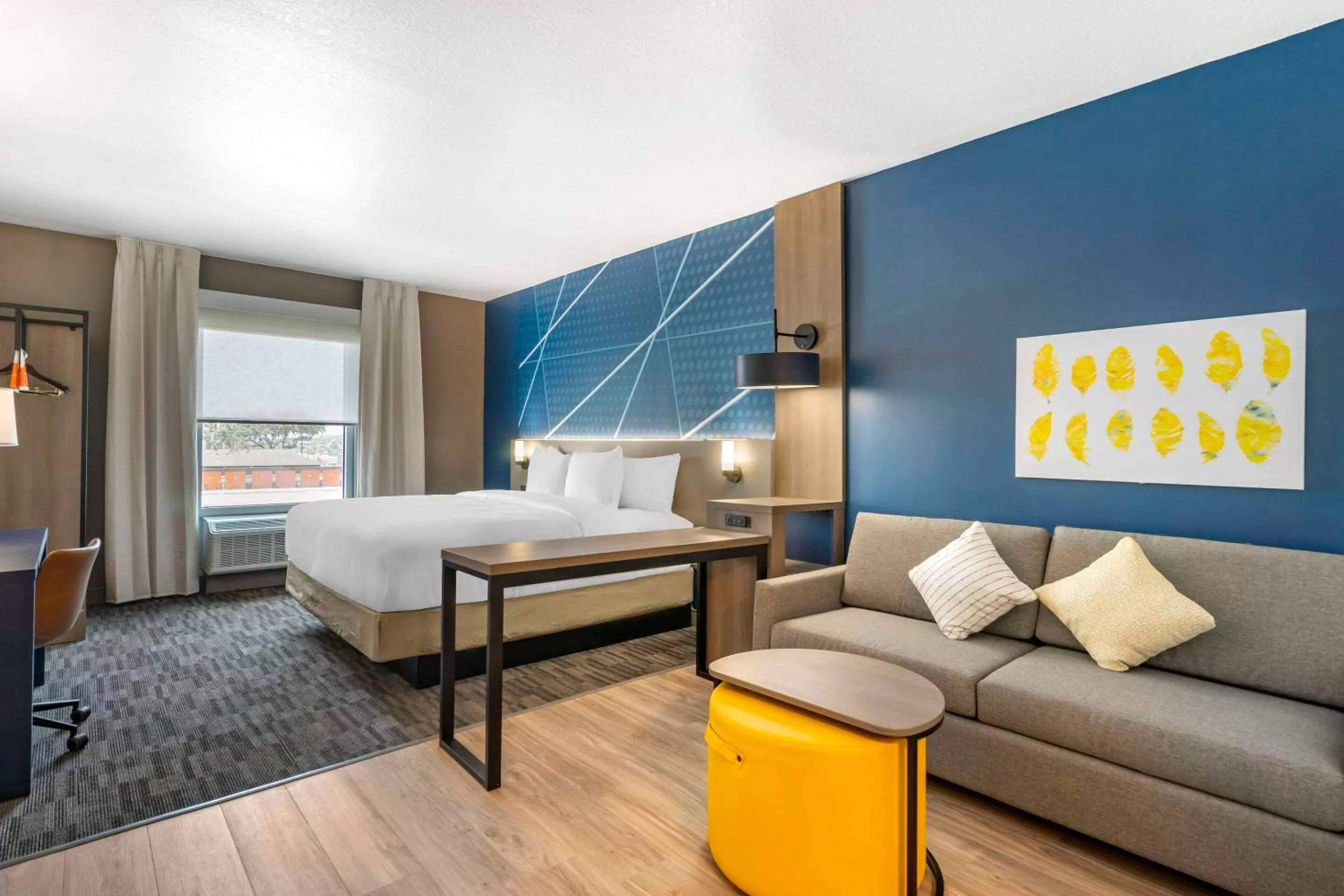 Bedroom, Bed in Comfort Inn & Suites New Port Richey Downtown District