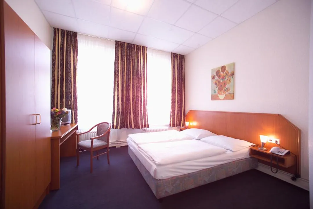 Bed in Hotel Terminus am Hauptbahnhof & ZOB