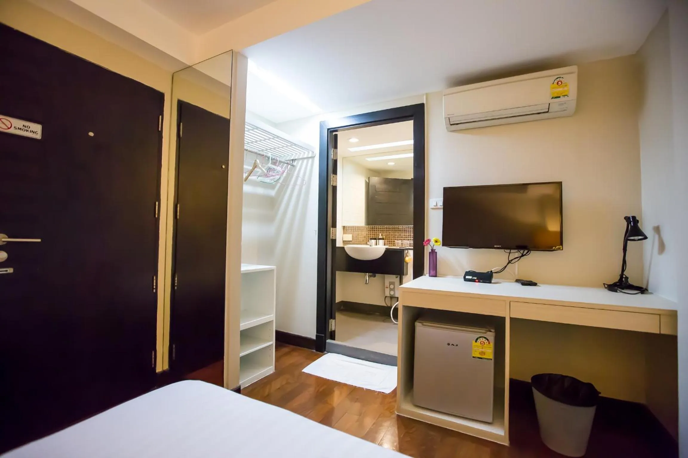 Bed in Snooze Hotel Thonglor Bangkok