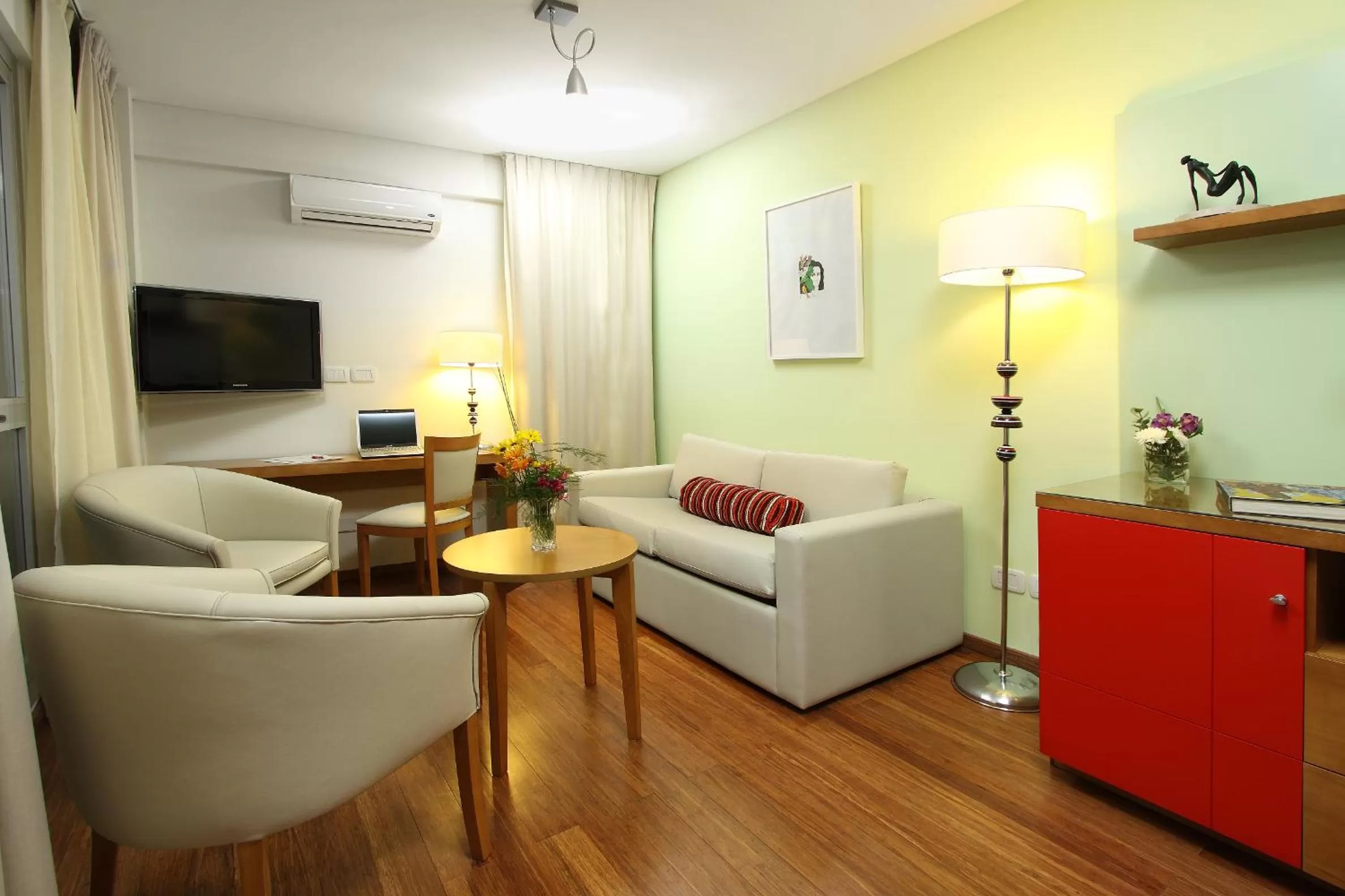 Bedroom in BA Sohotel