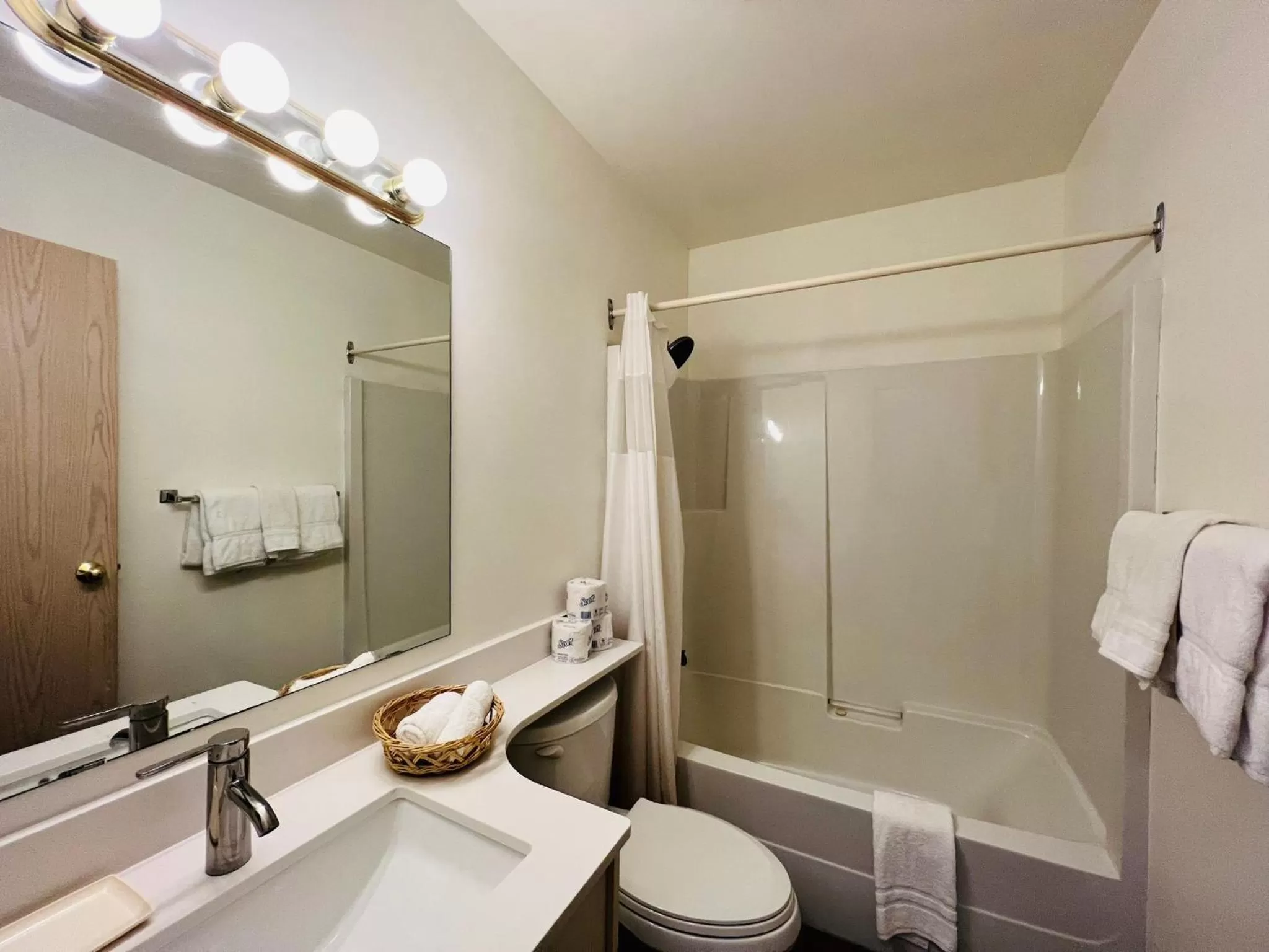 Shower in Hotel Civilia Lakeside by Civilia Golf Retreat