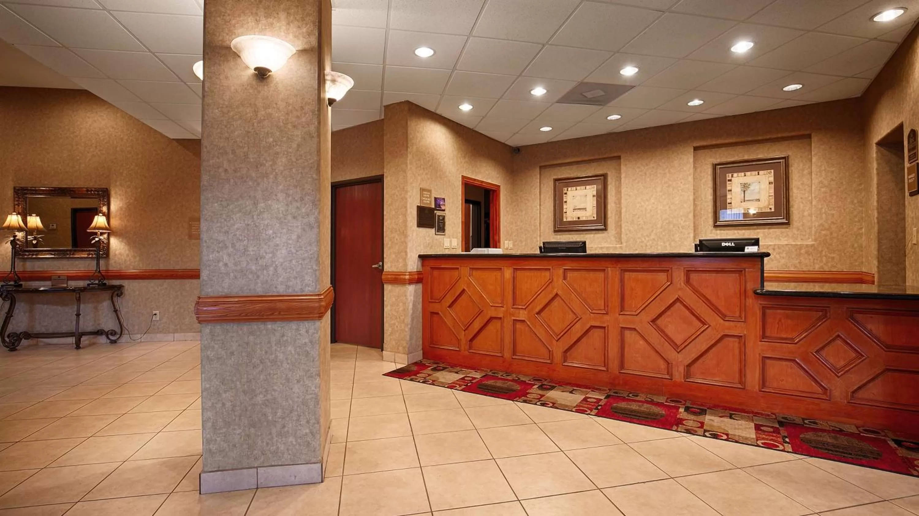 Lobby or reception in Best Western Casa Villa Suites