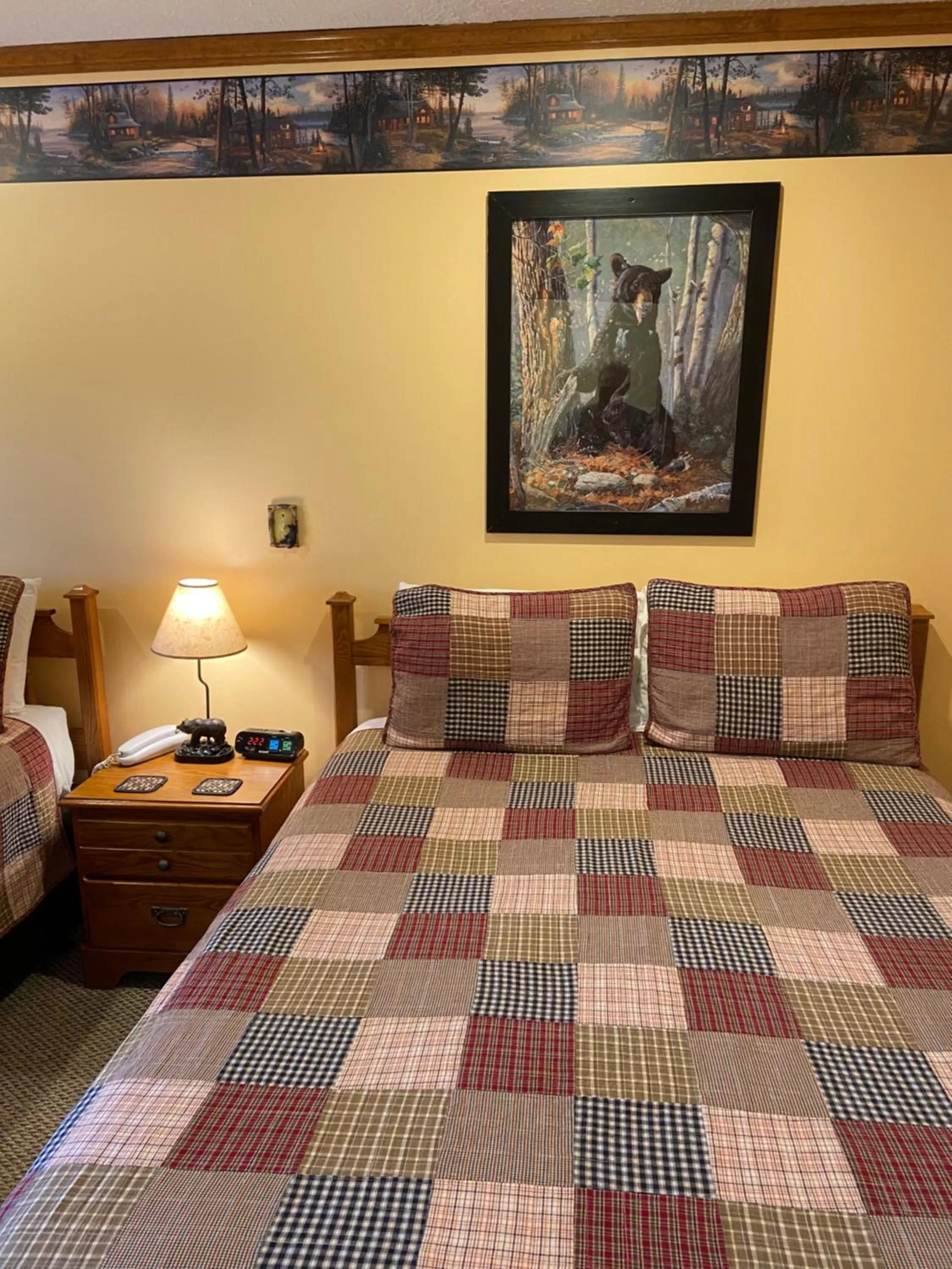 Bedroom, Bed in The Garrett Inn