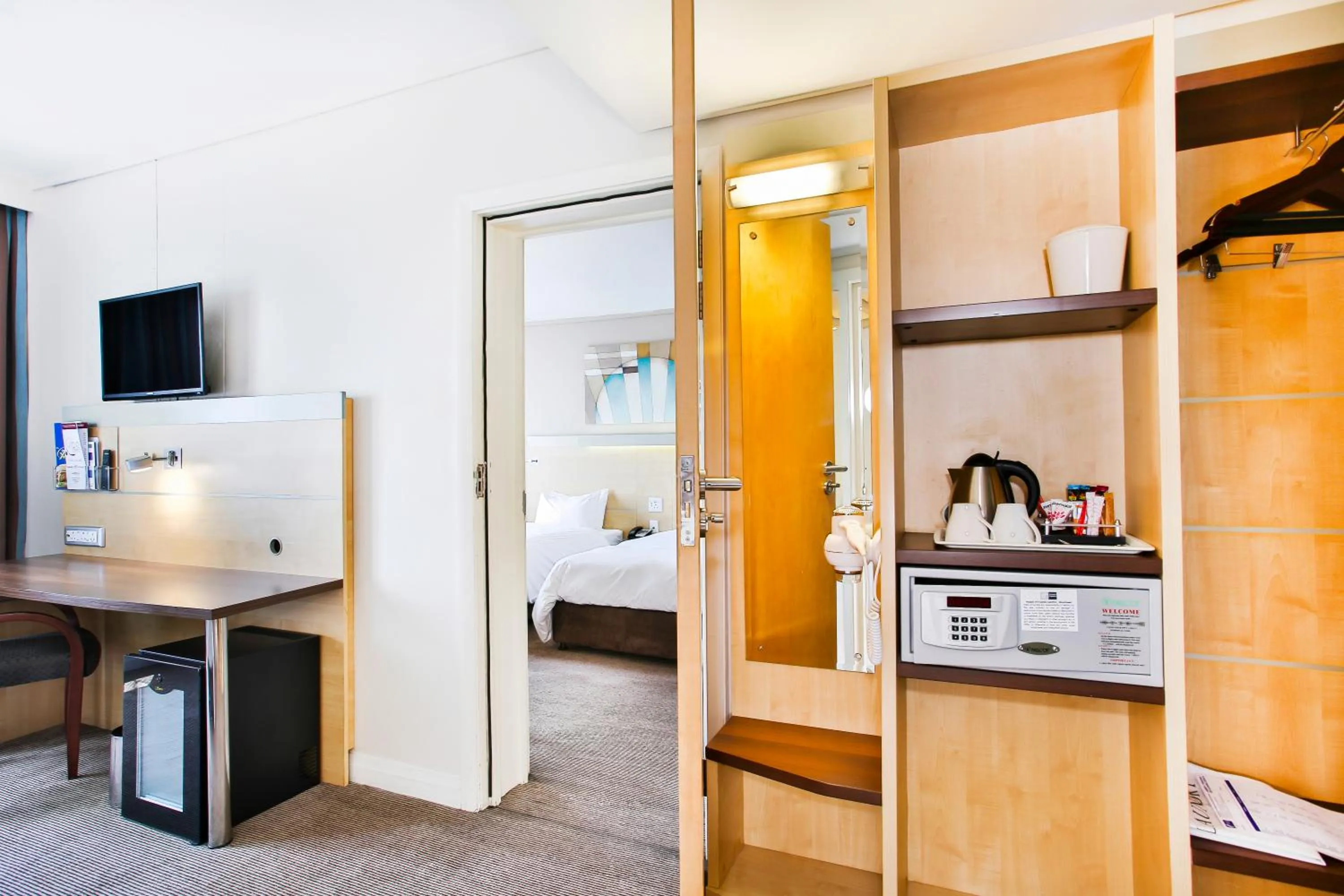 Photo of the whole room in Holiday Inn Express Sandton-Woodmead by IHG