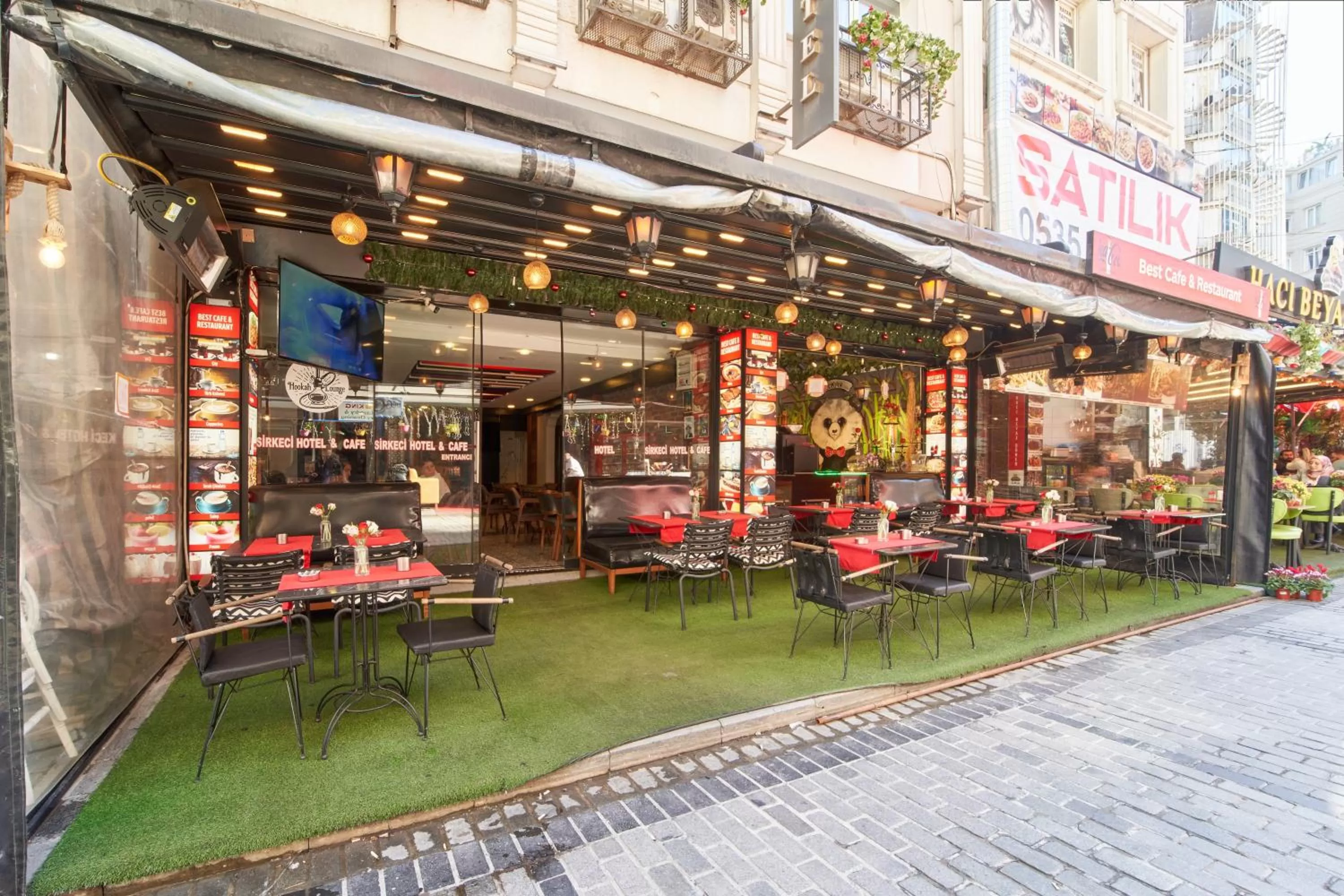 Property building in Istanbul Sirkeci Hotel