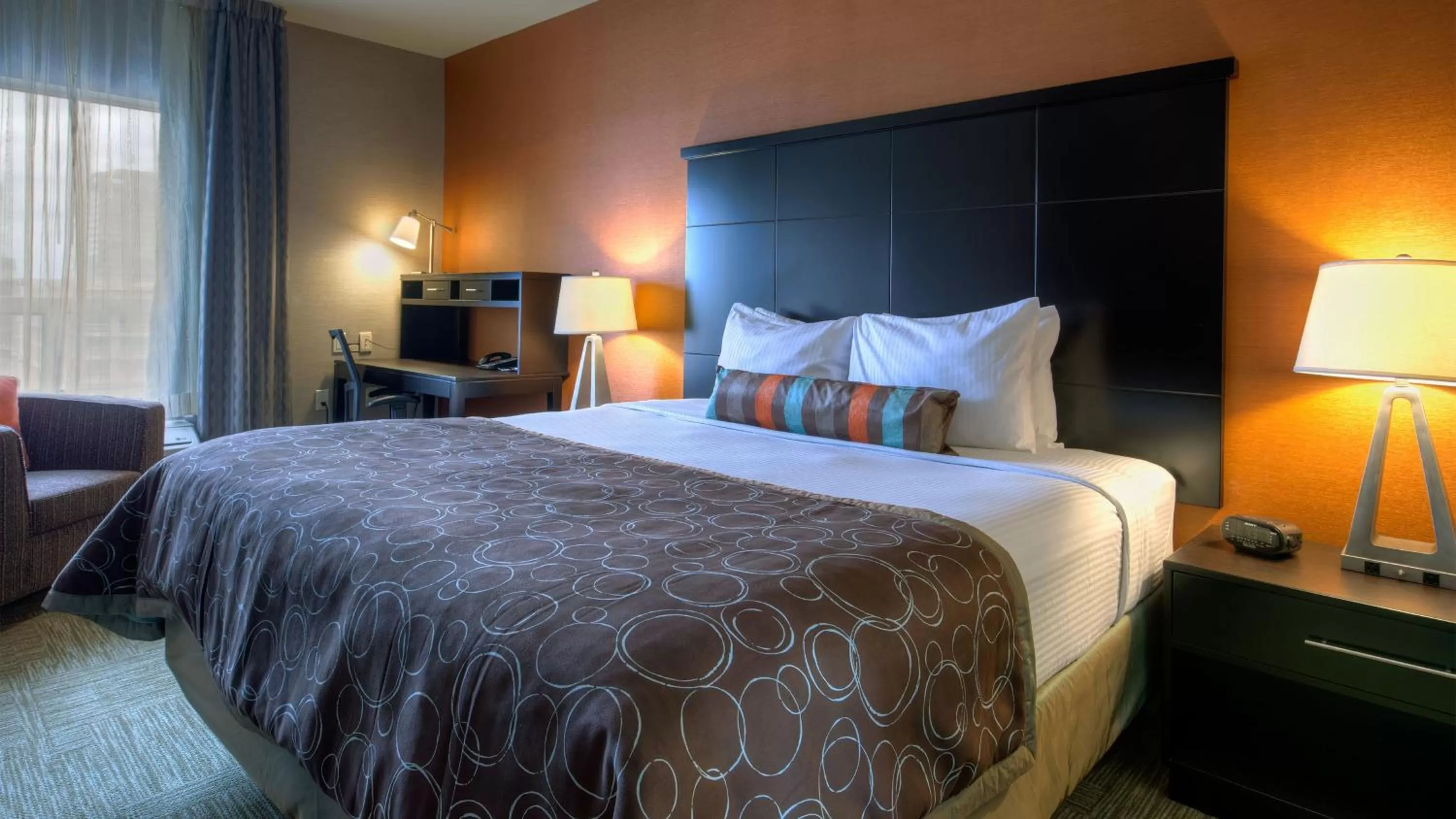 Bedroom, Bed in Staybridge Suites Hamilton - Downtown by IHG