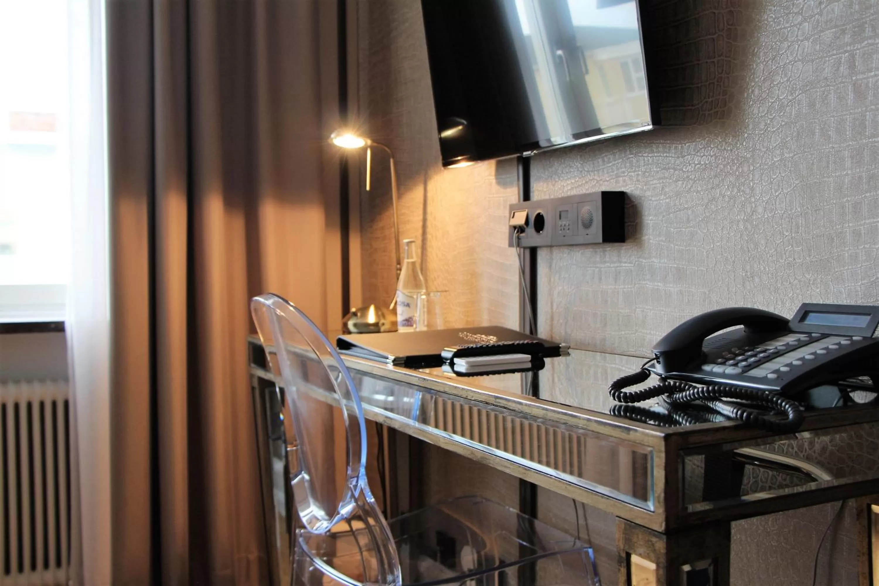 TV and multimedia in Continental du Sud