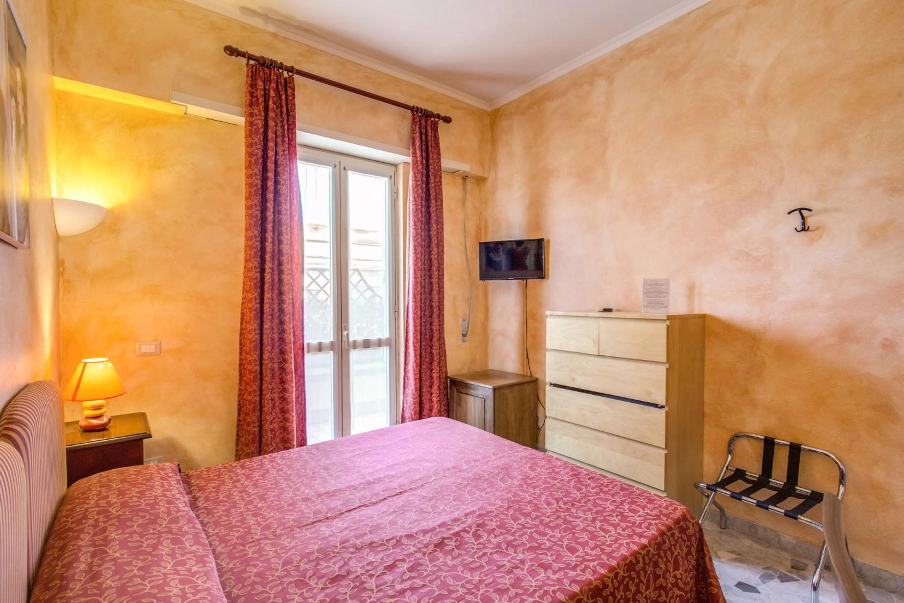 Bathroom, Bed in Domus Caracalla