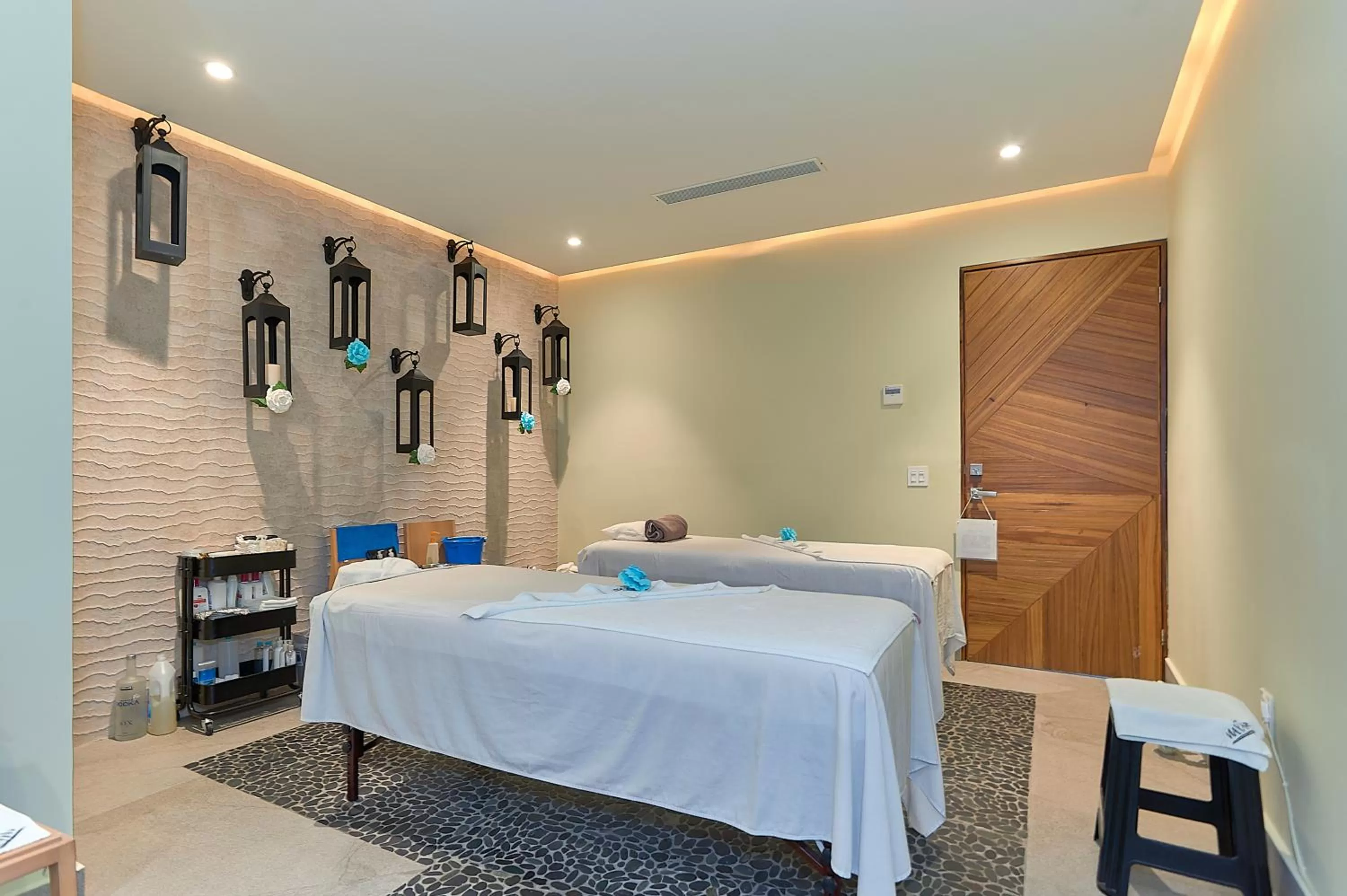 Massage, Bed in Maxwell Residences at Indah