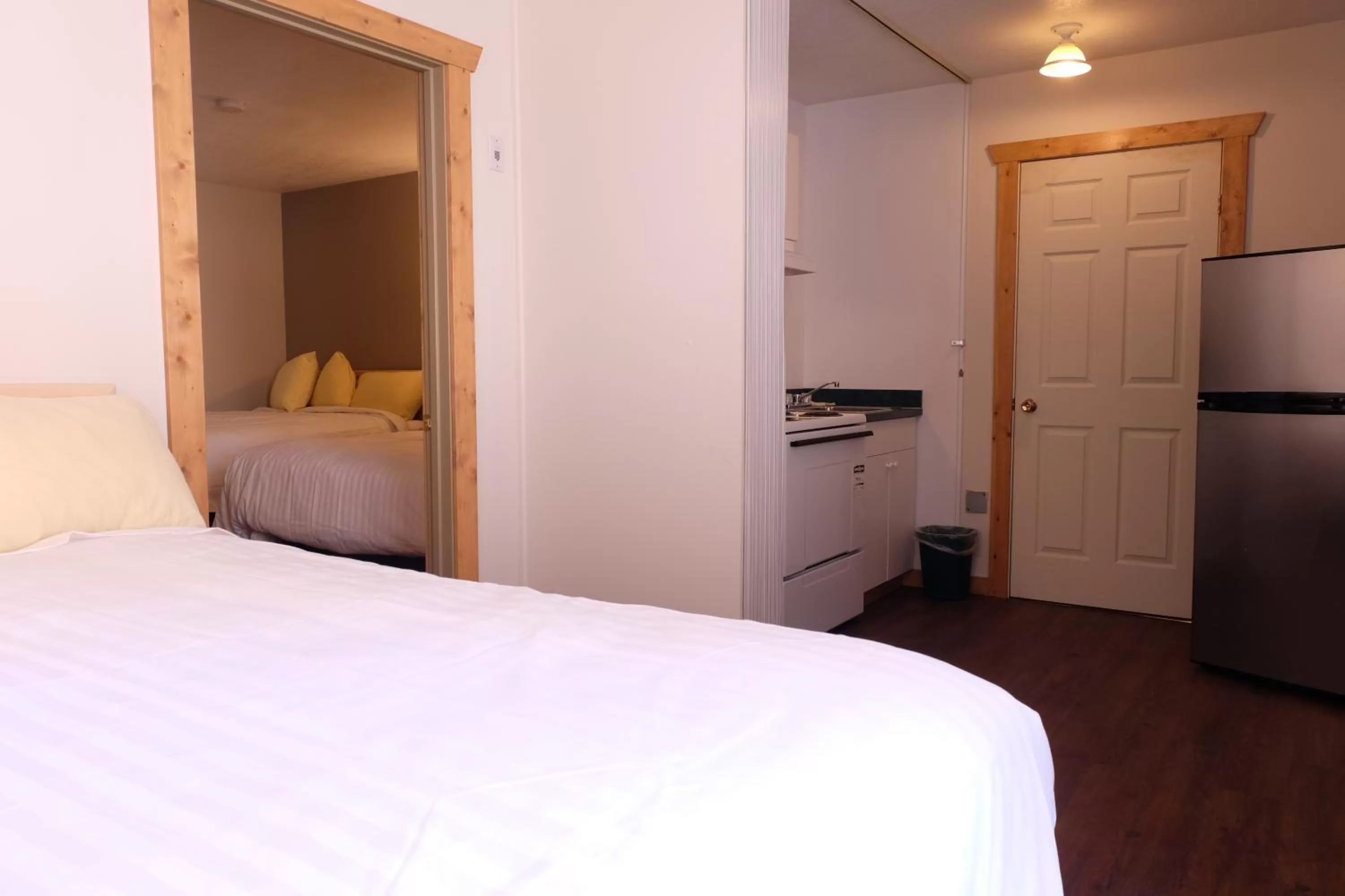 Shower in Golden Village Lodge