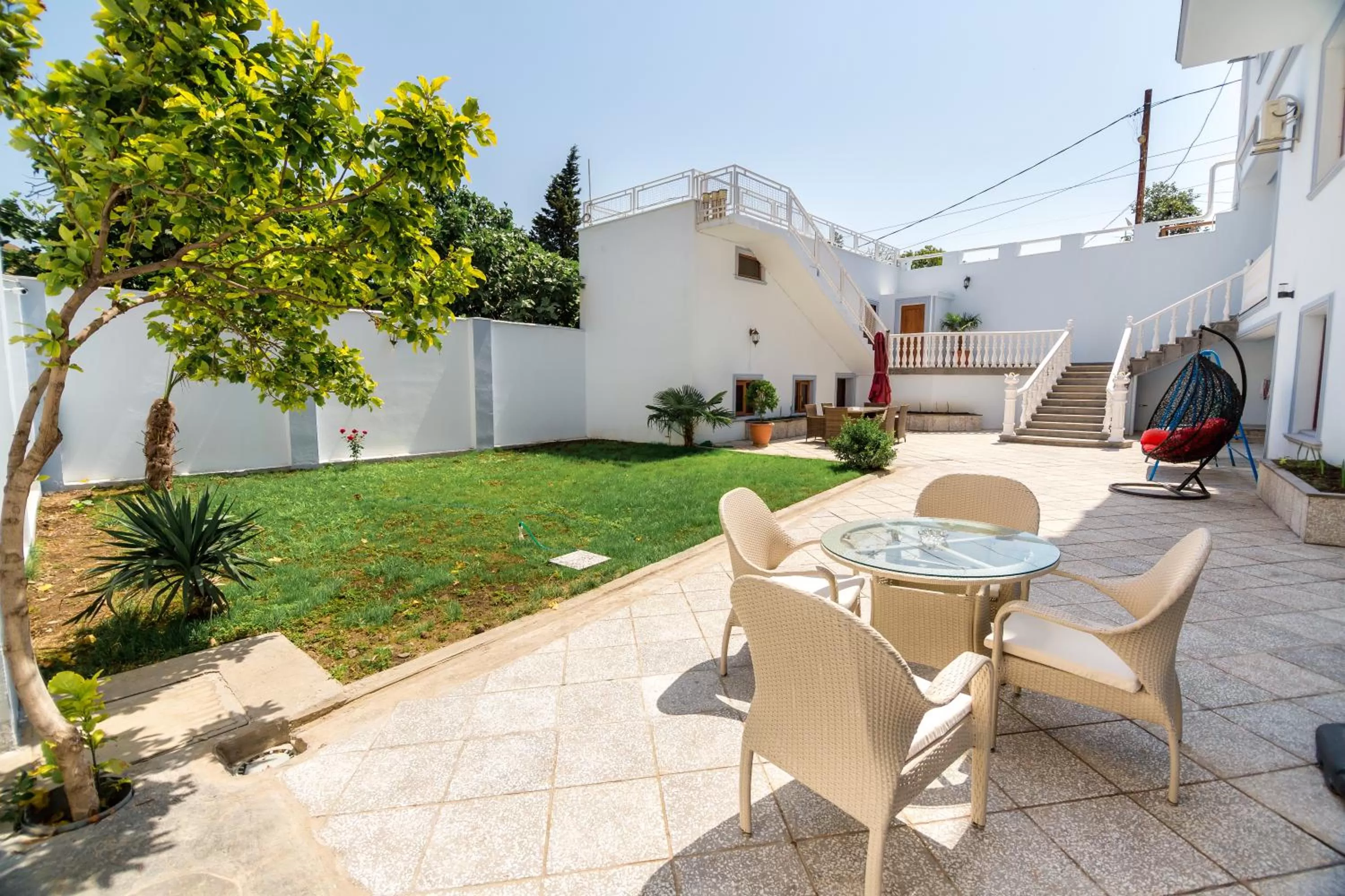 Seating area in Elia Palace Hotel
