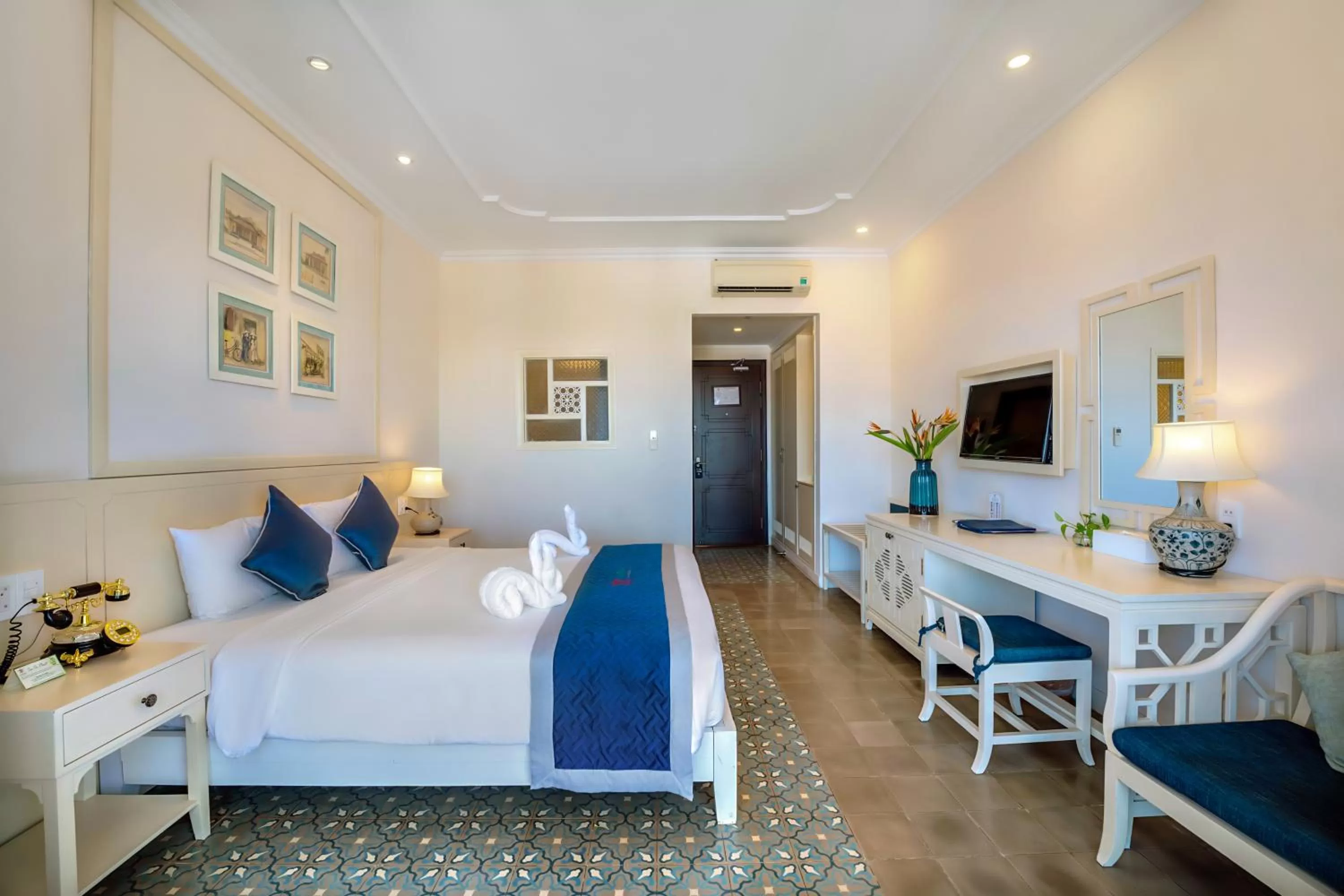 Shower, Bed in Lantana Riverside Hoi An Boutique Hotel & Spa