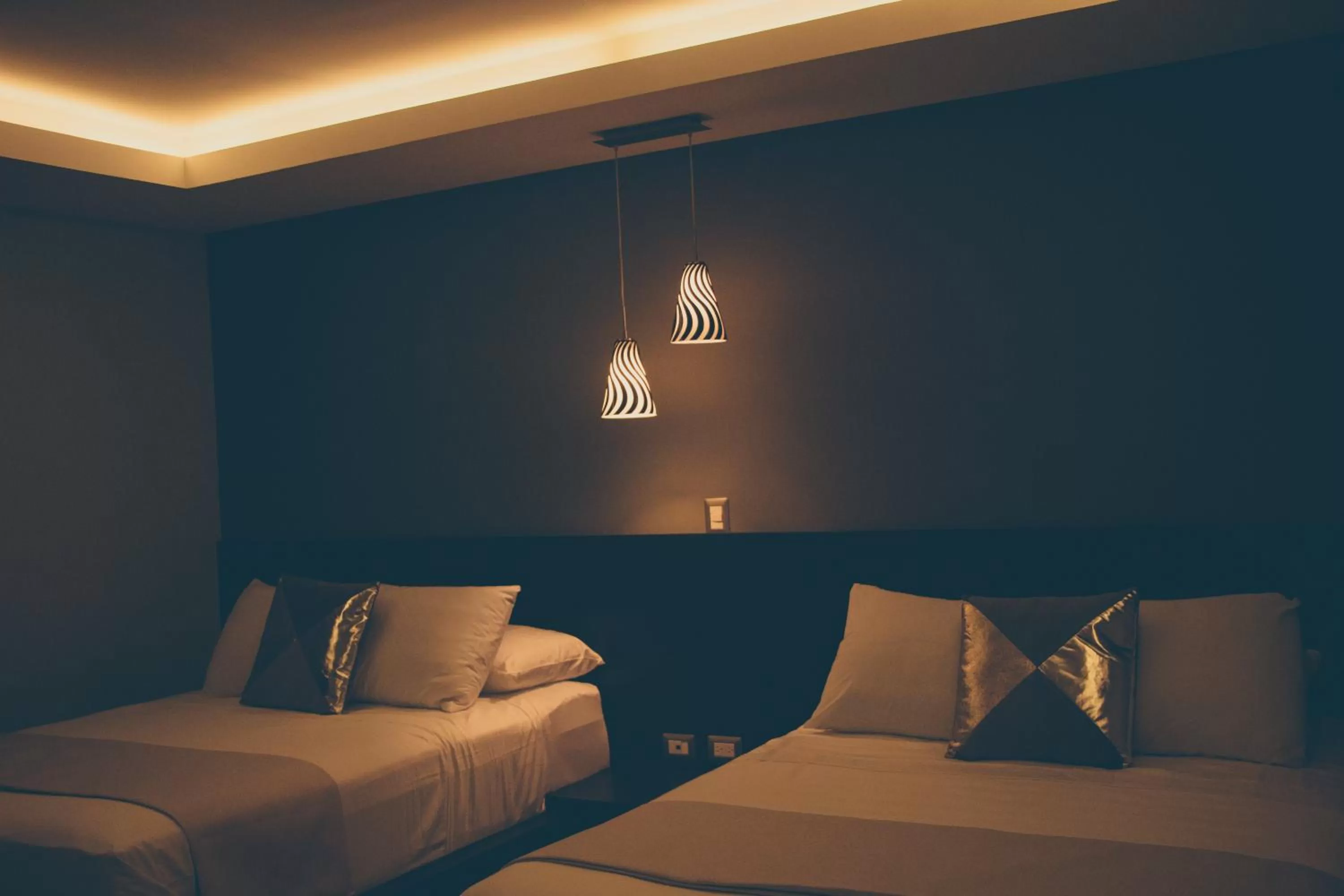 Photo of the whole room, Bed in Remfort Hotel