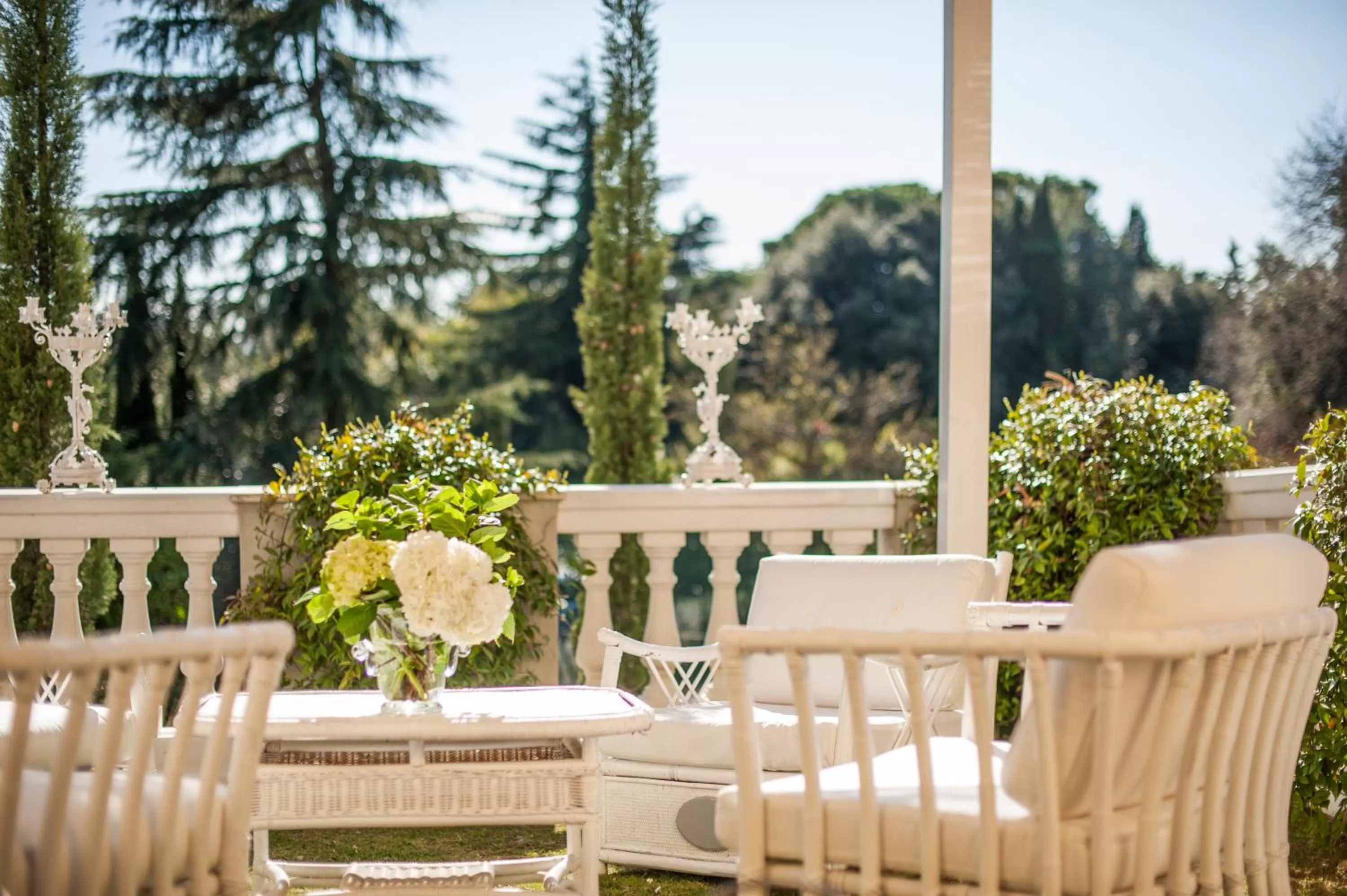 Patio in Country Lodge B&B