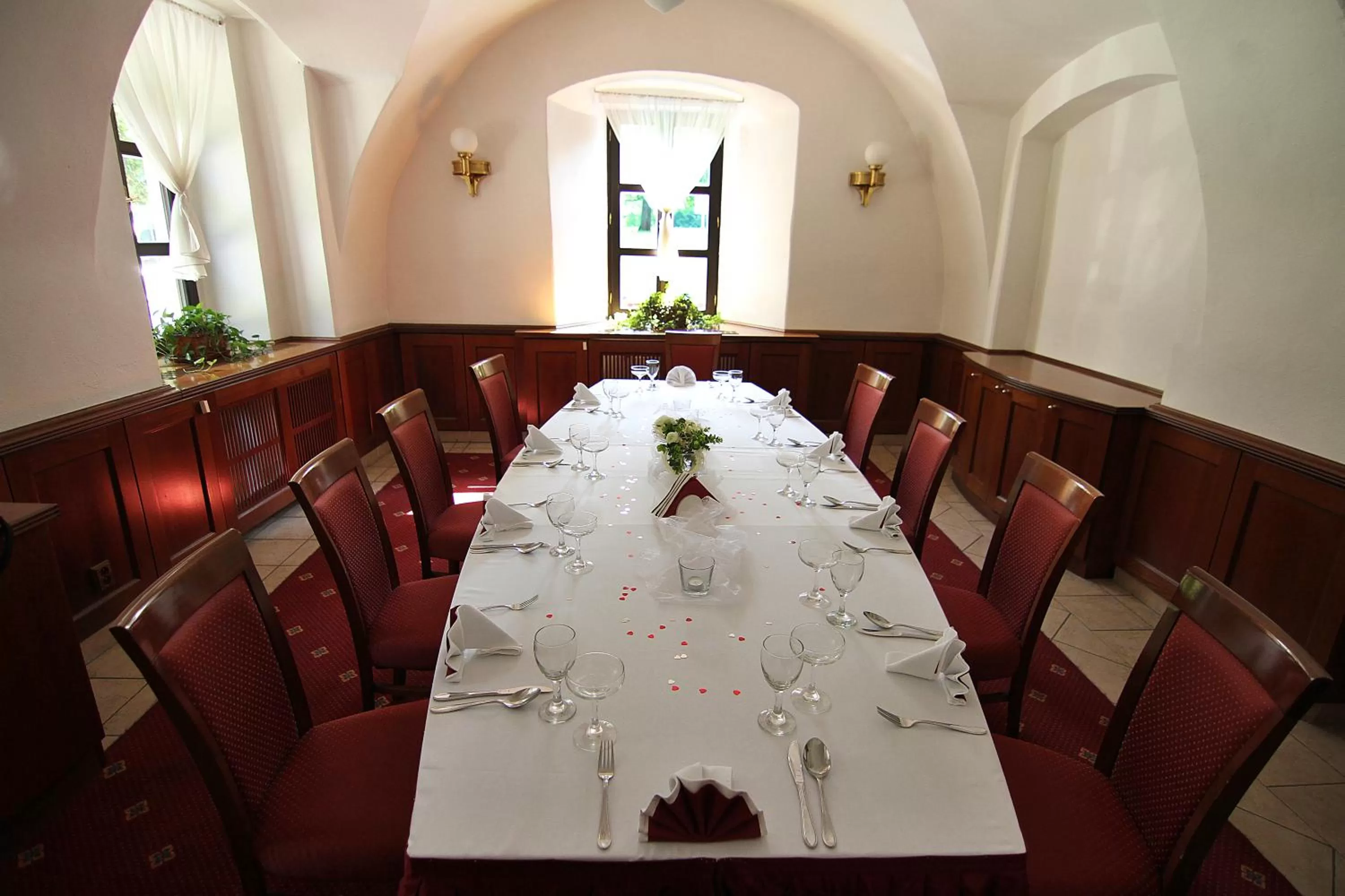 Property building, Restaurant/Places to Eat in Zámek Havířov