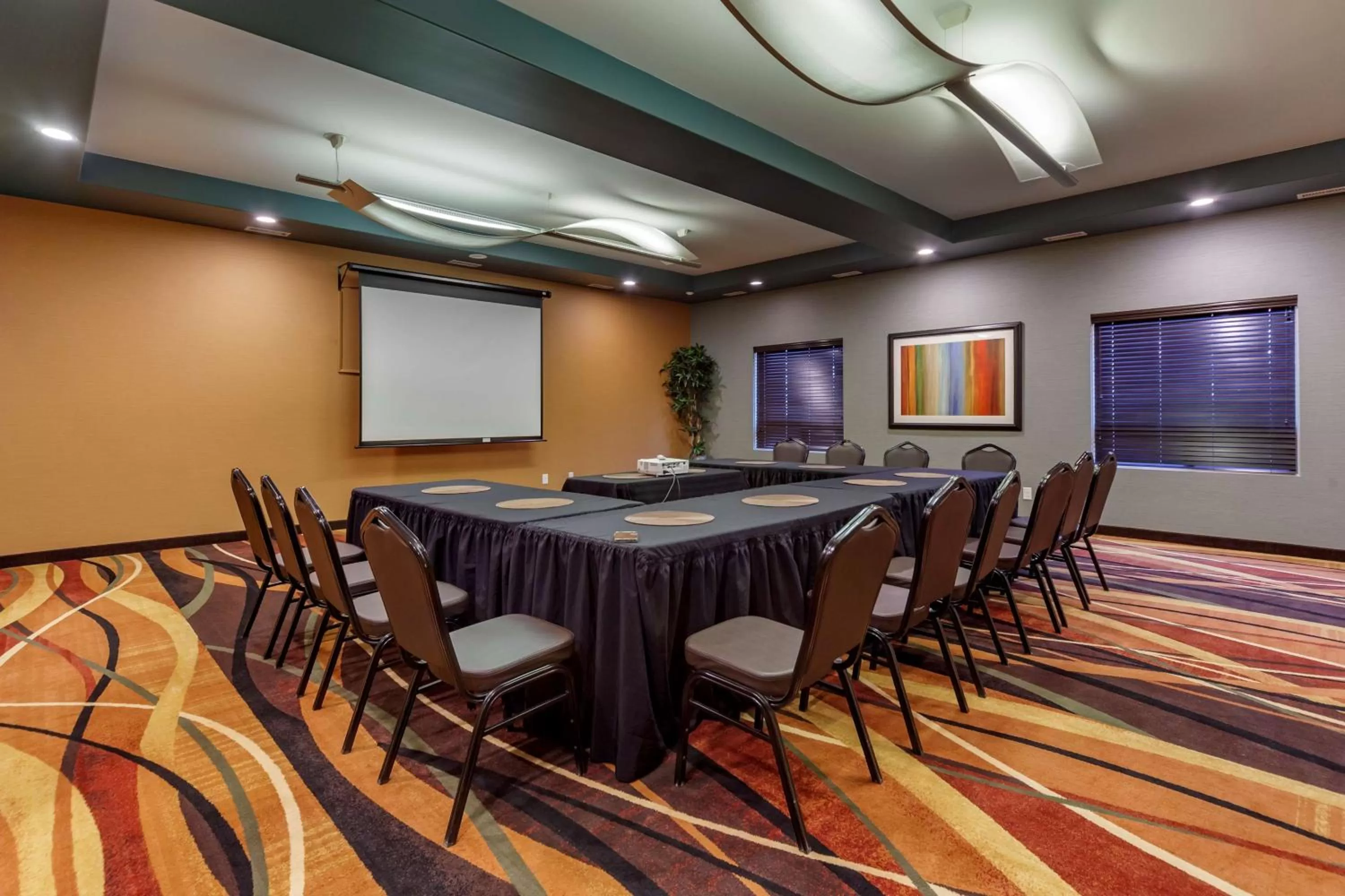 Property building in Best Western Plus Drayton Valley