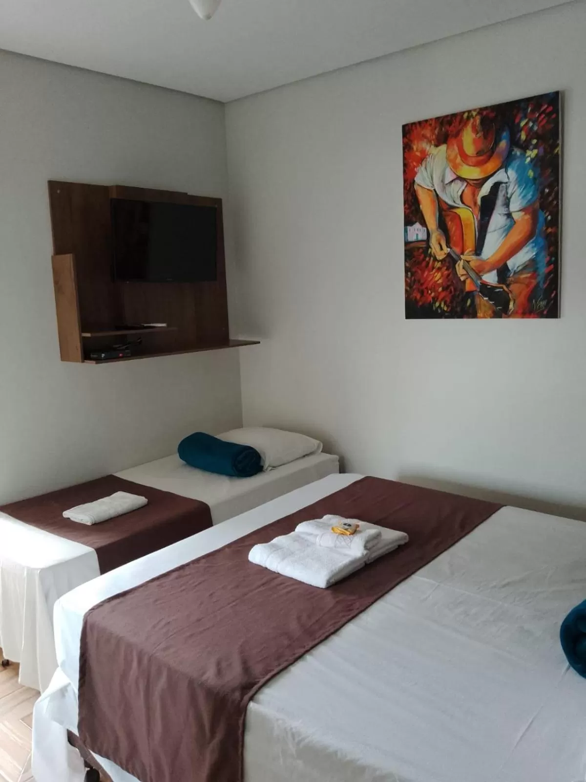 Photo of the whole room, Bed in Pousada da Gi Suítes e Turismo