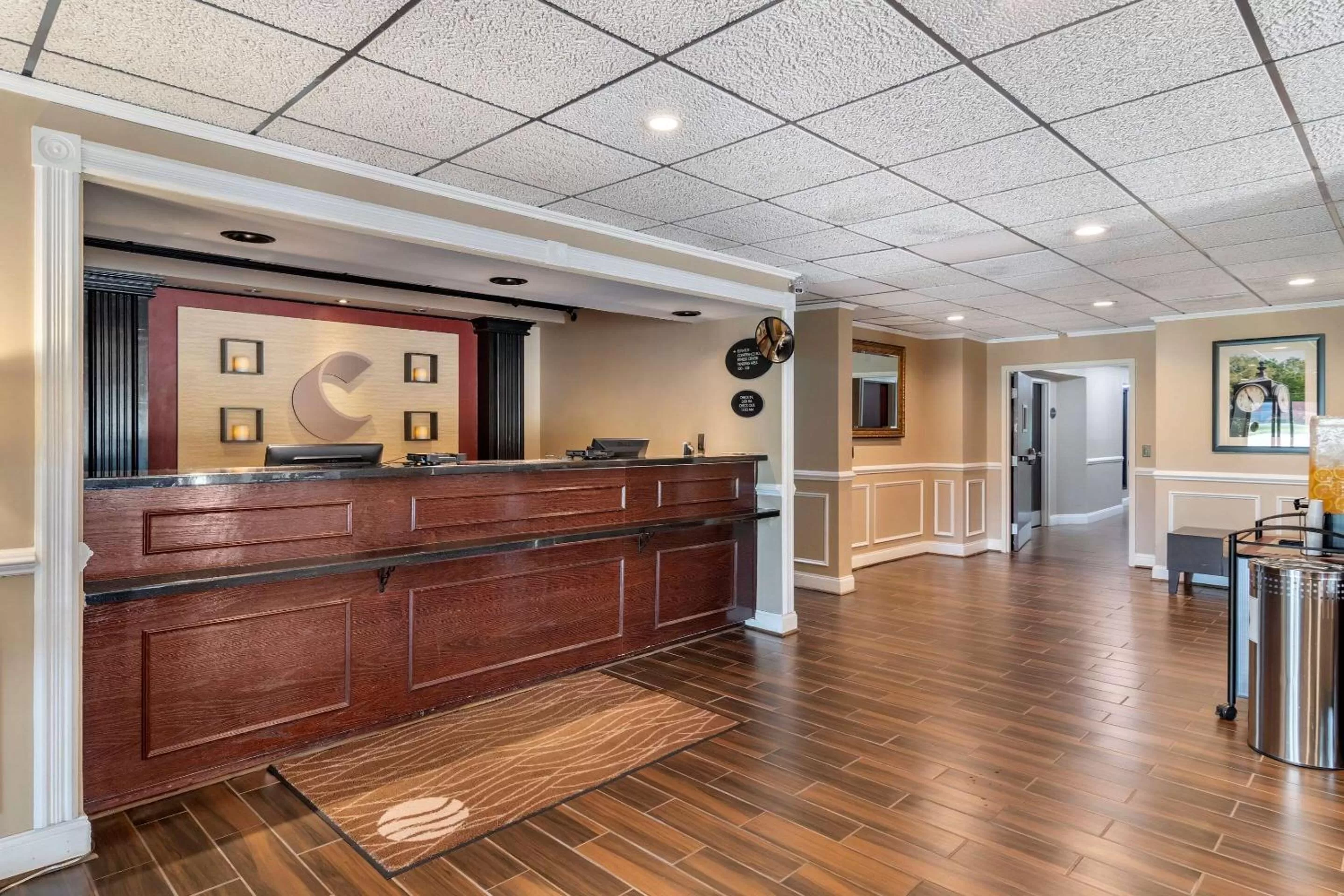 Lobby or reception in Comfort Inn & Suites Athens North