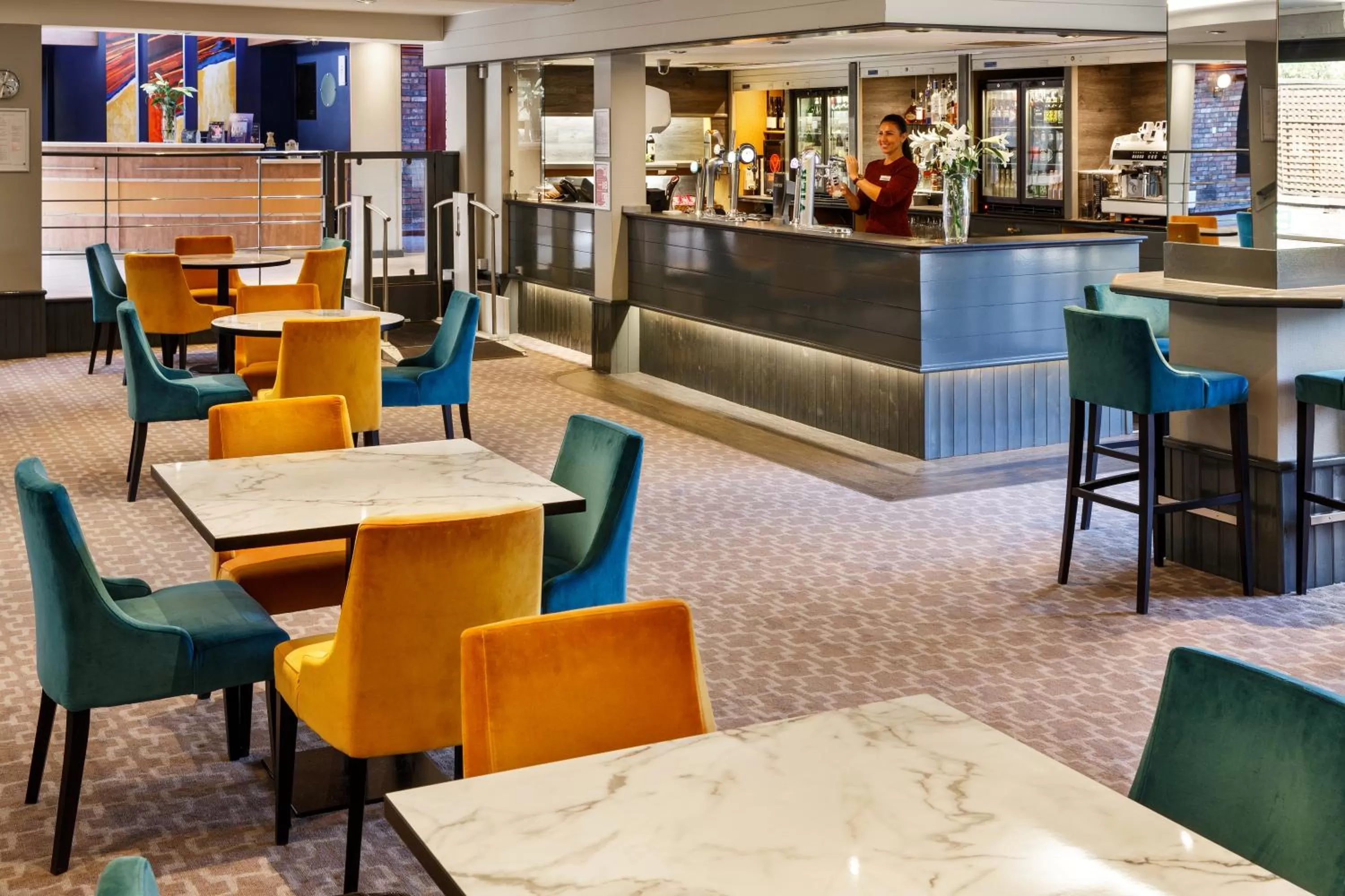 Lounge or bar in Mercure Bolton Georgian House Hotel