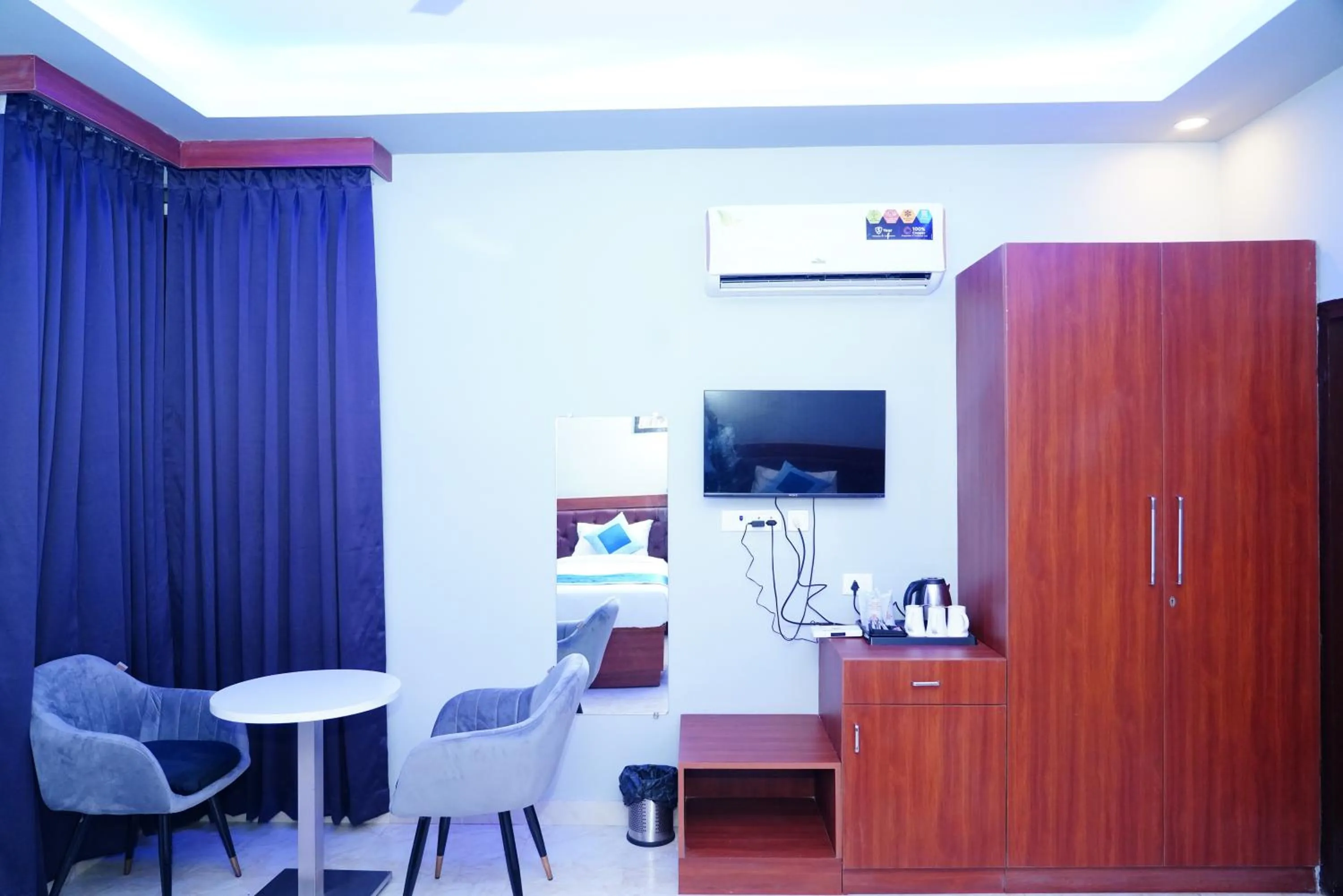 TV and multimedia in ExpoMart Inn