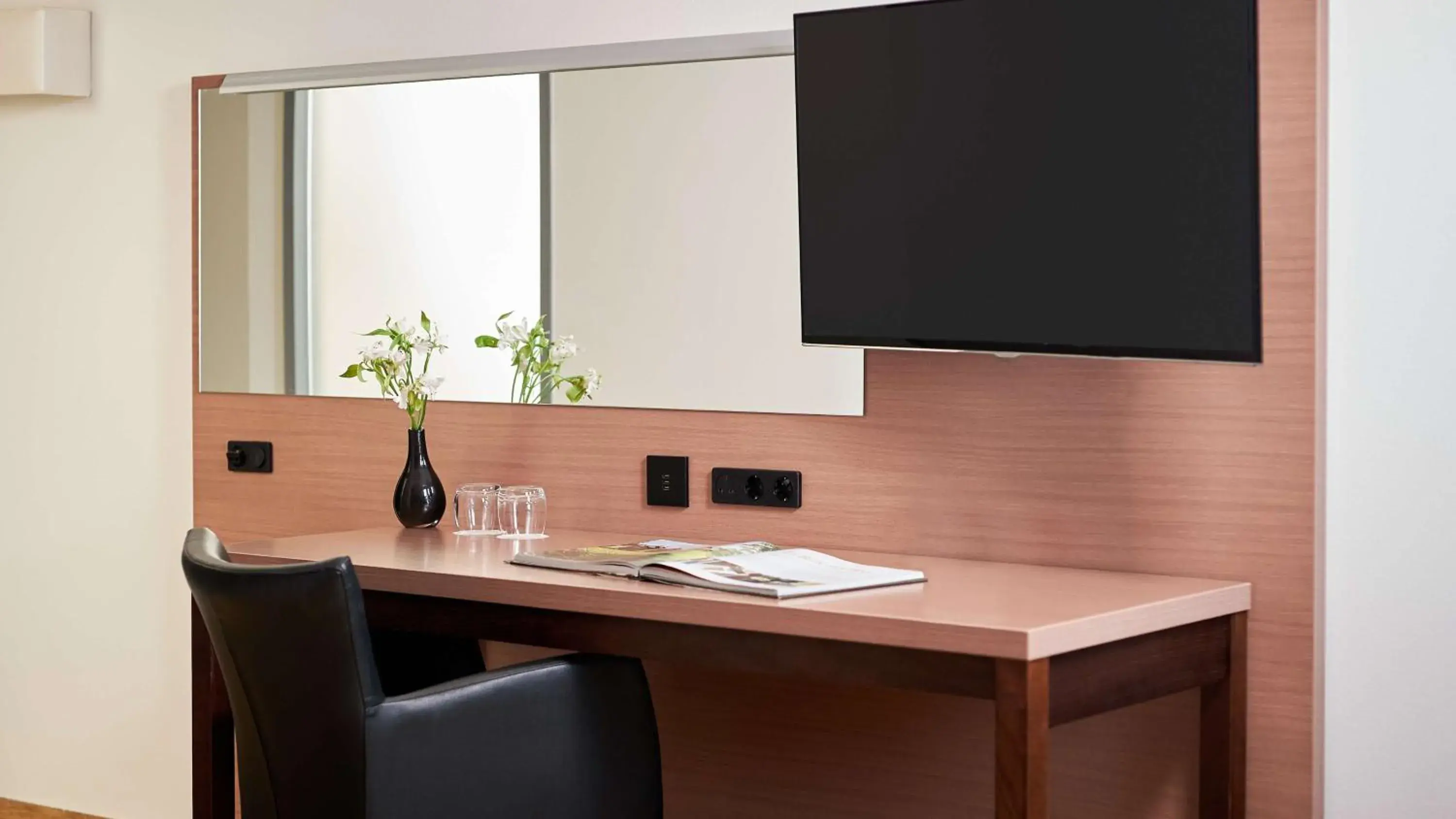 Superior Twin Room in Park Plaza Amsterdam Airport Superior Twin Room in Park Plaza Amsterdam Airport