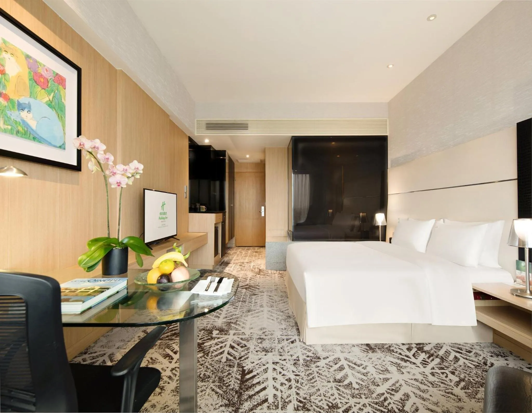Photo of the whole room in Holiday Inn Shanghai Hongqiao West by IHG