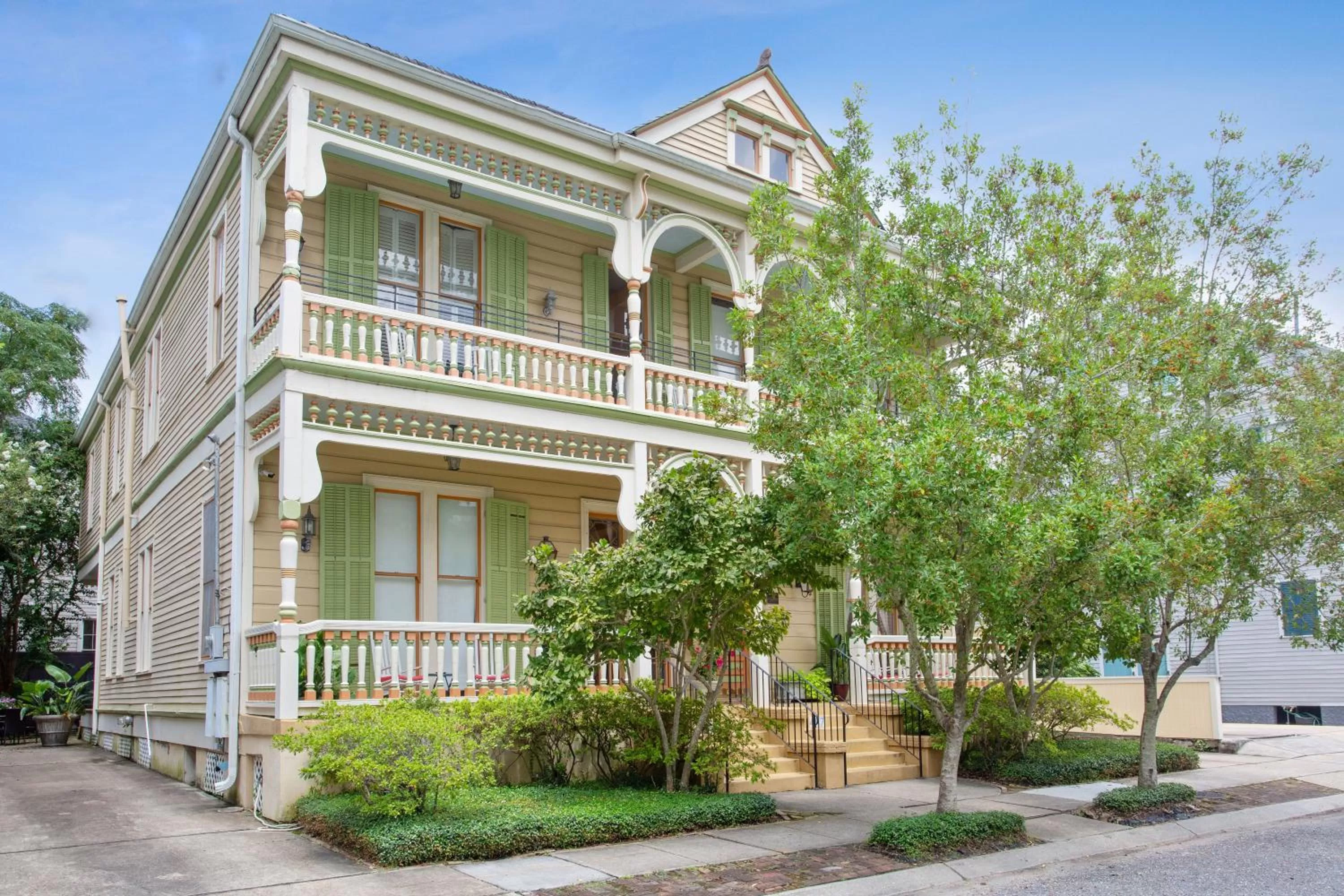 Property building in Maison Perrier Bed & Breakfast