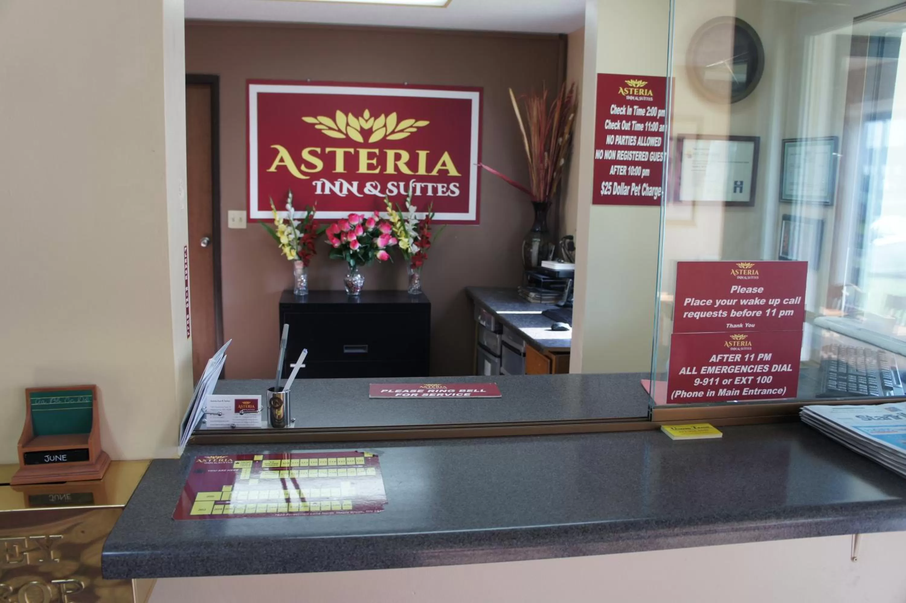 Lobby or reception in Coratel Inn and Suites Maple Grove