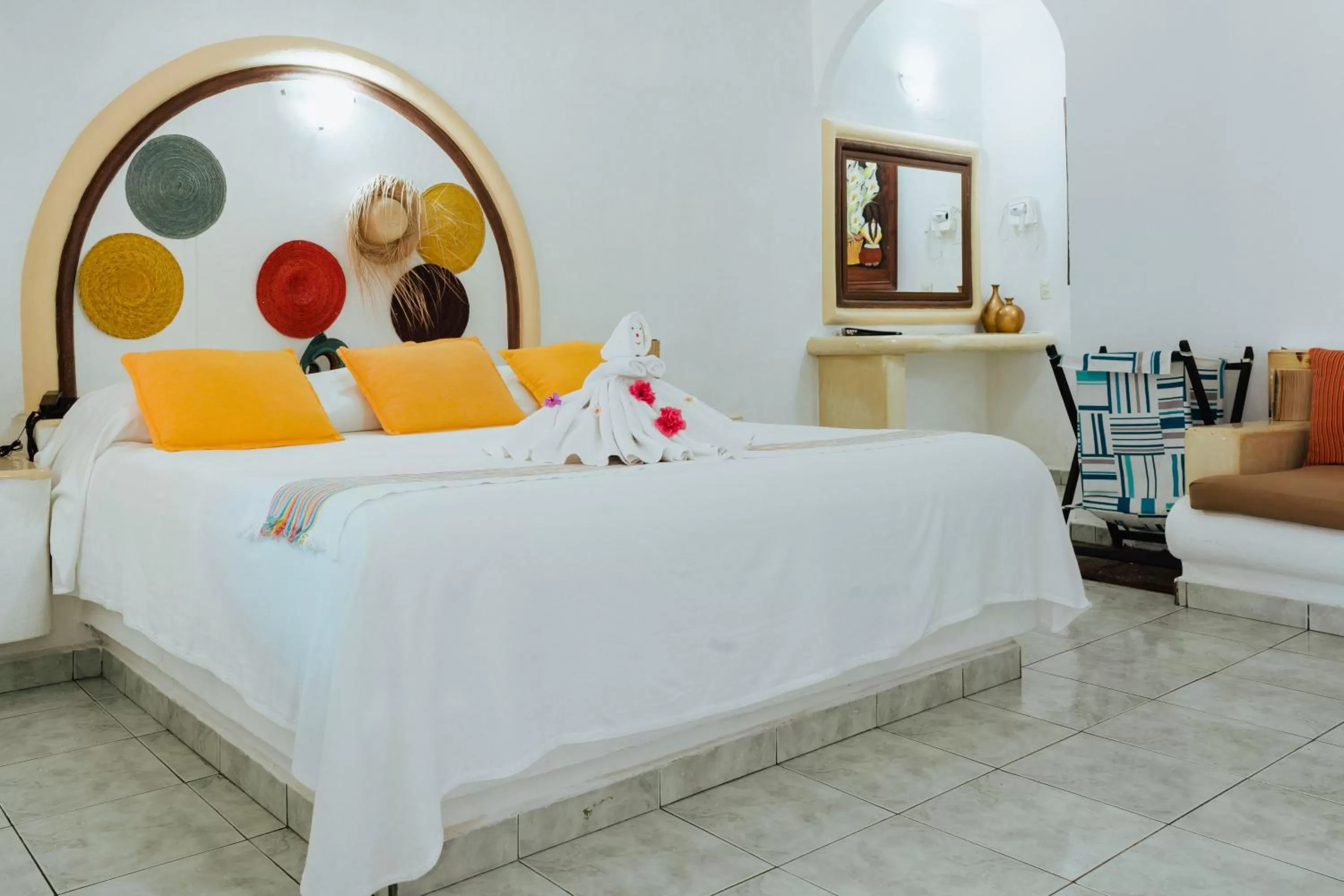 Photo of the whole room, Bed in Arena Suites