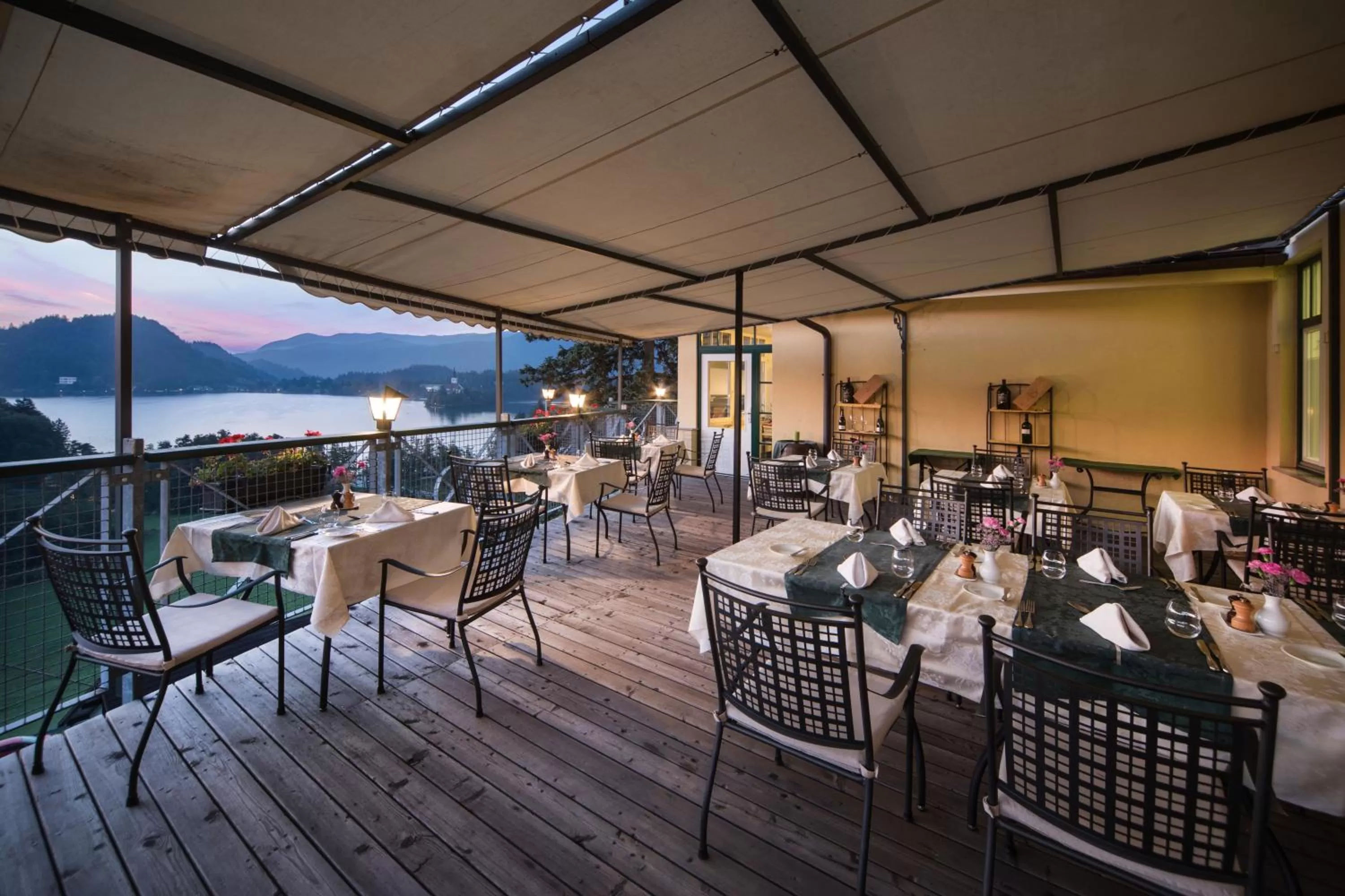 Restaurant/places to eat in Hotel Triglav