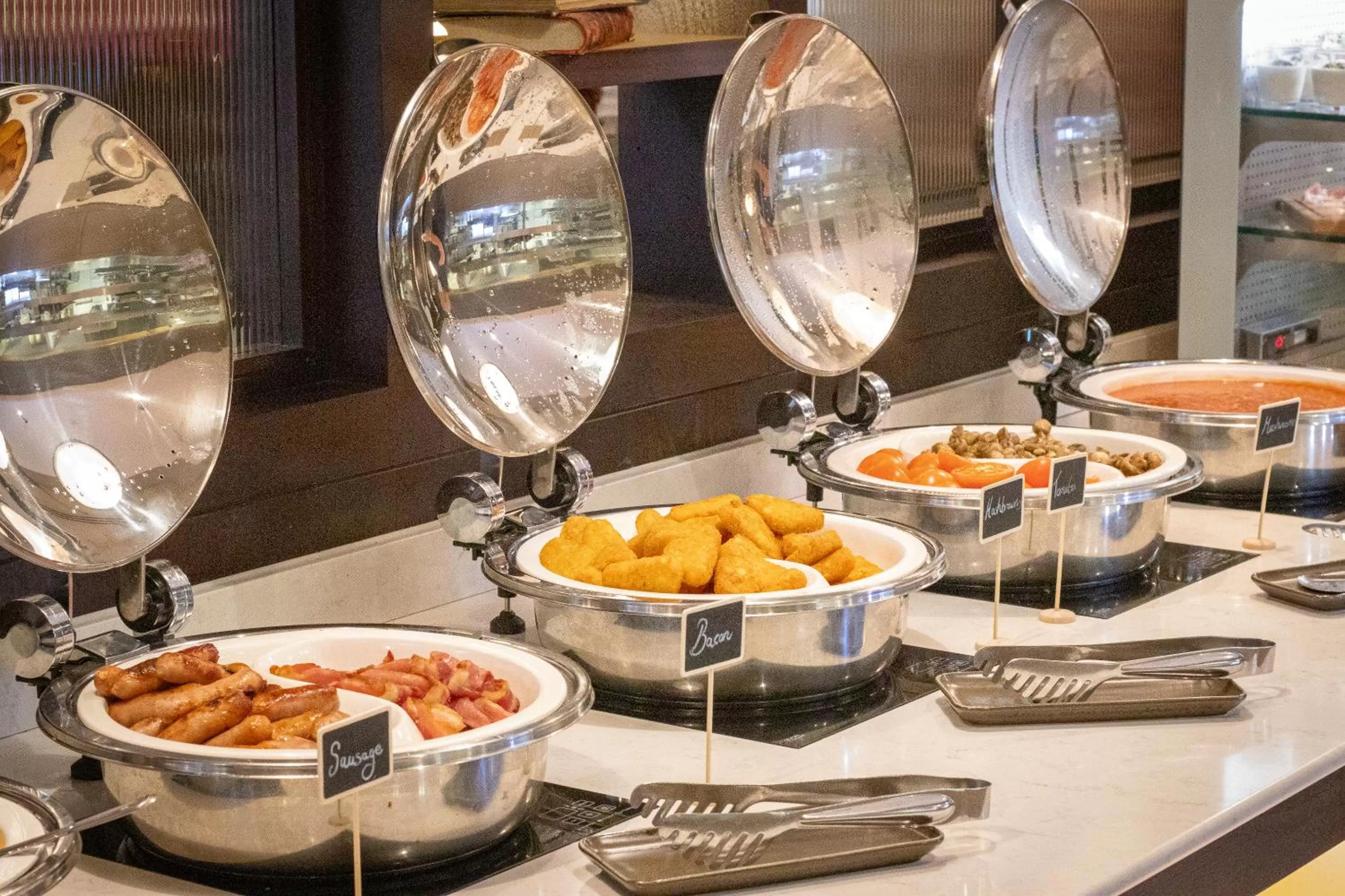 Buffet breakfast in Clayton Hotel Cambridge