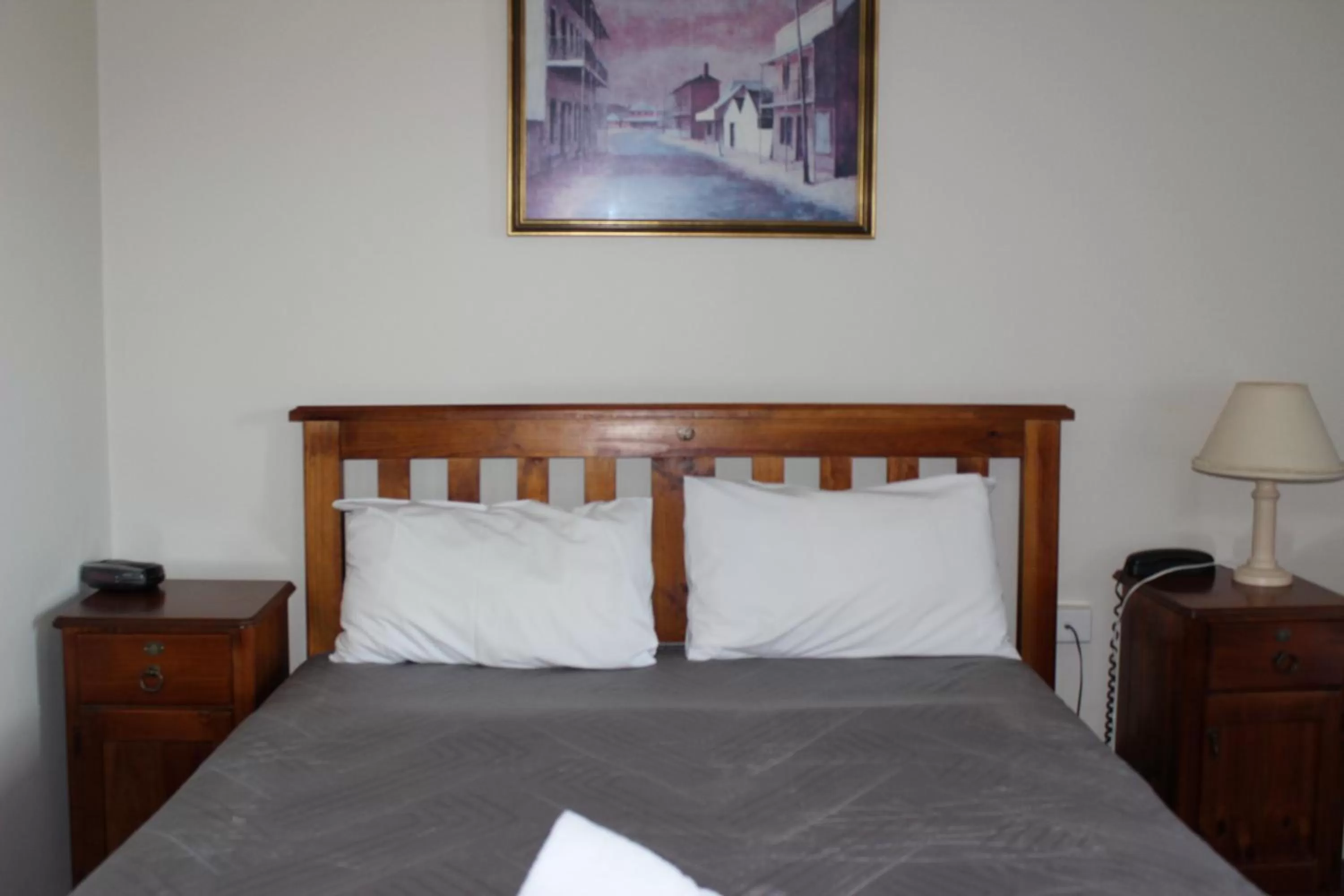 Bed in Hume Inn Motel Albury CBD