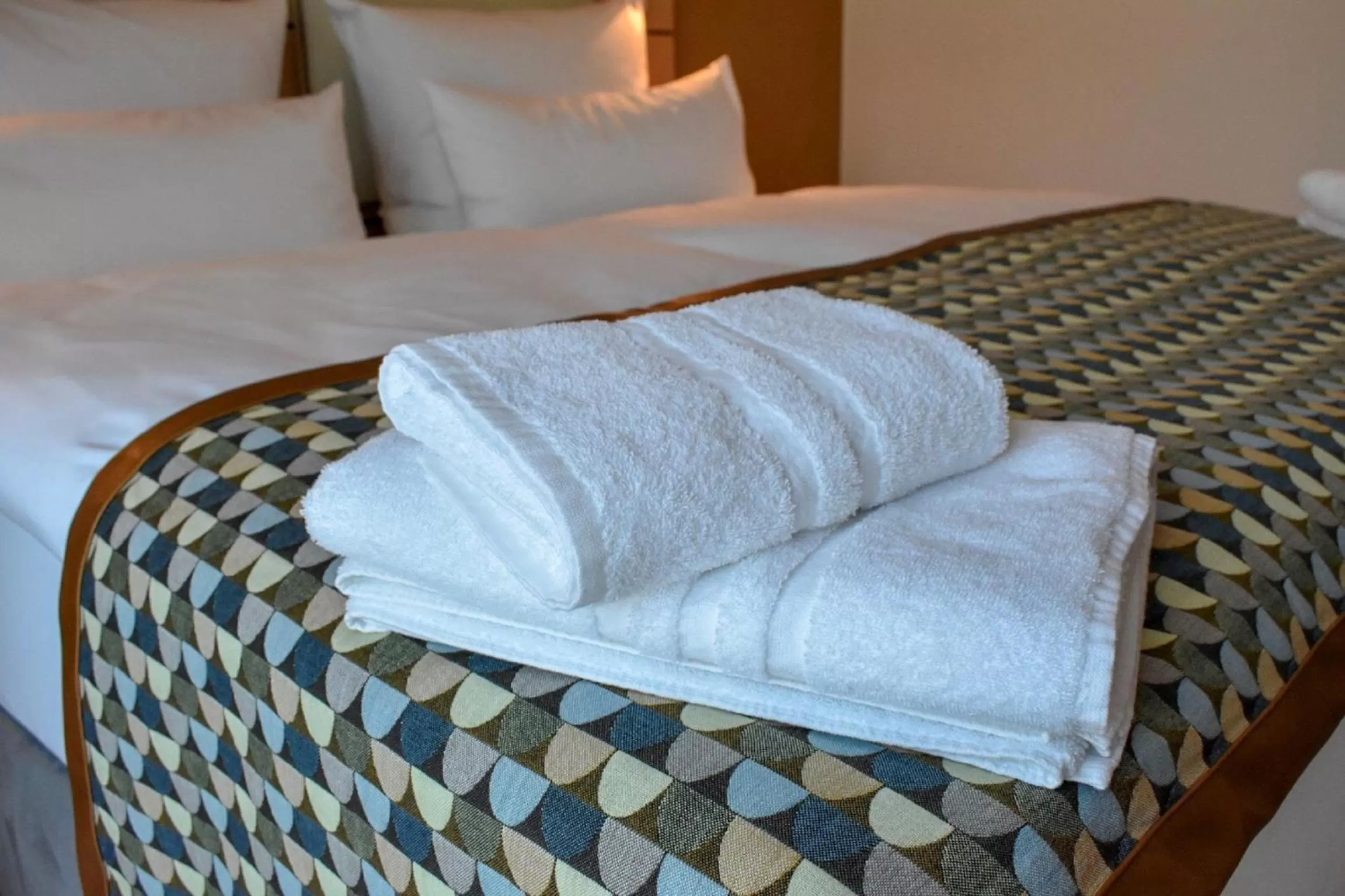 Decorative detail, Bed in Walhalla Hotel Regensburg Hoeferer 4 Sterne Superior