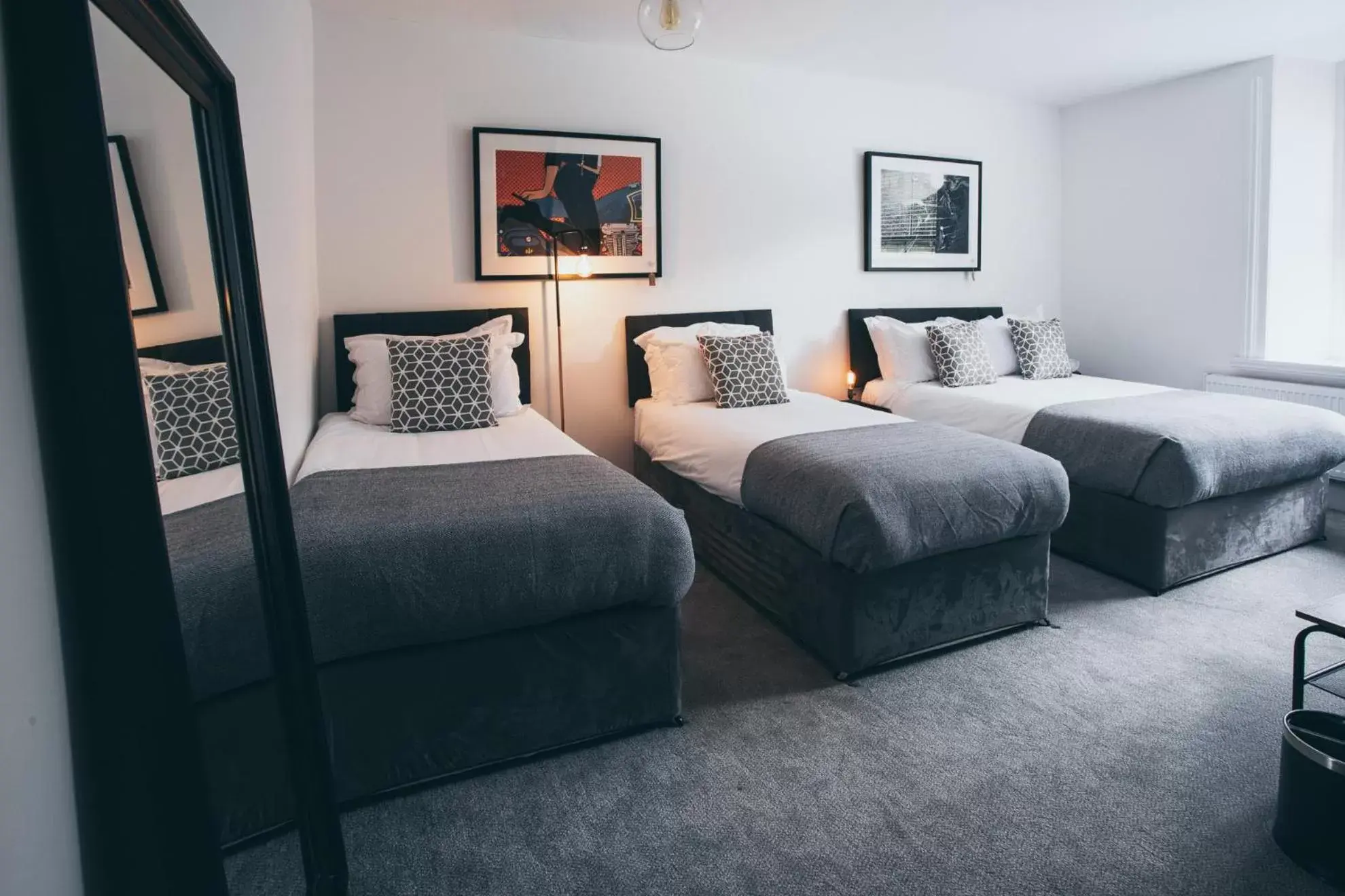 Quadruple Room with Shower in Caffeine&Machine Quadruple Room with Shower in Caffeine&Machine