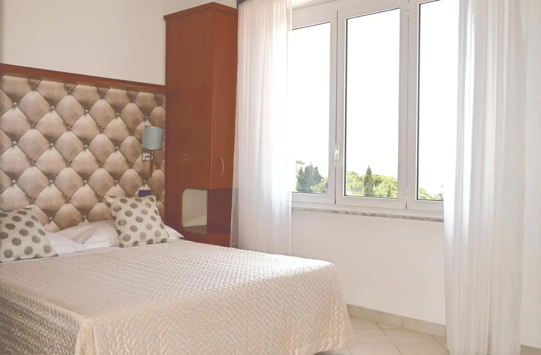 Double Room with Mountain View - single occupancy in Hotel Noris Double Room with Mountain View - single occupancy in Hotel Noris