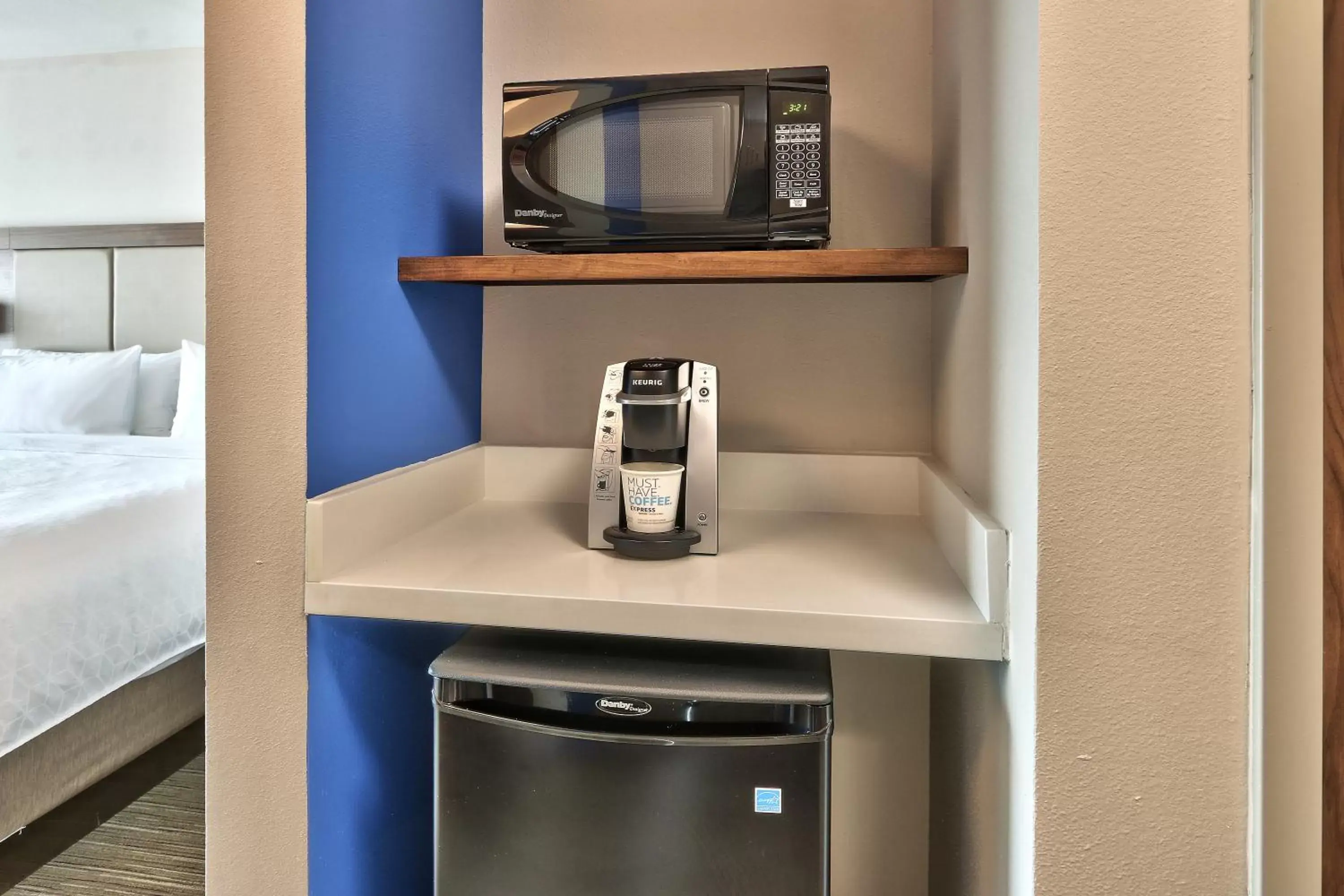 King Suite - Communication Accessible in Holiday Inn Express & Suites - Albuquerque East by IHG King Suite - Communication Accessible in Holiday Inn Express & Suites - Albuquerque East by IHG