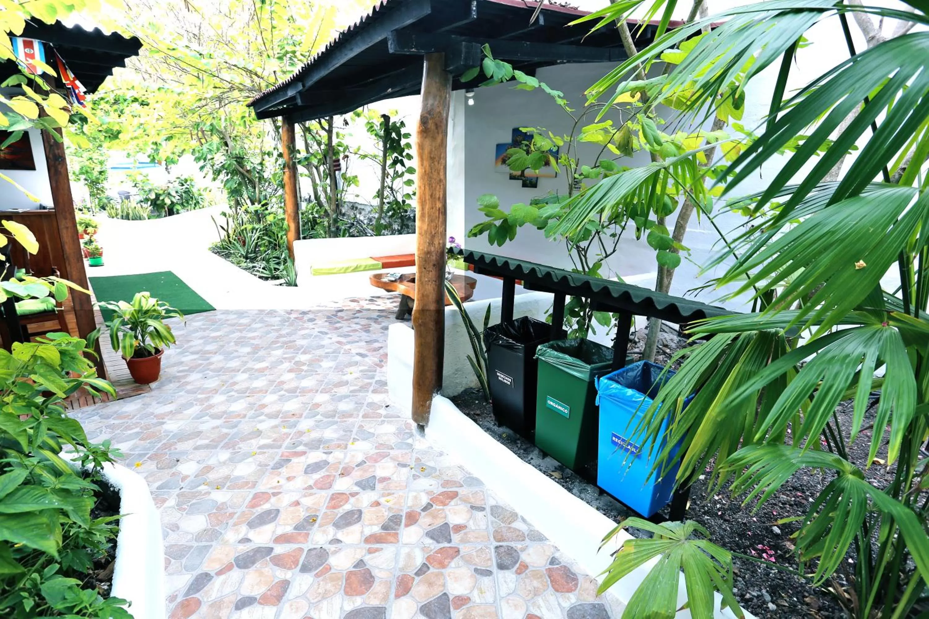Patio, Patio/Outdoor Area in The Galapagos Pearl B&B