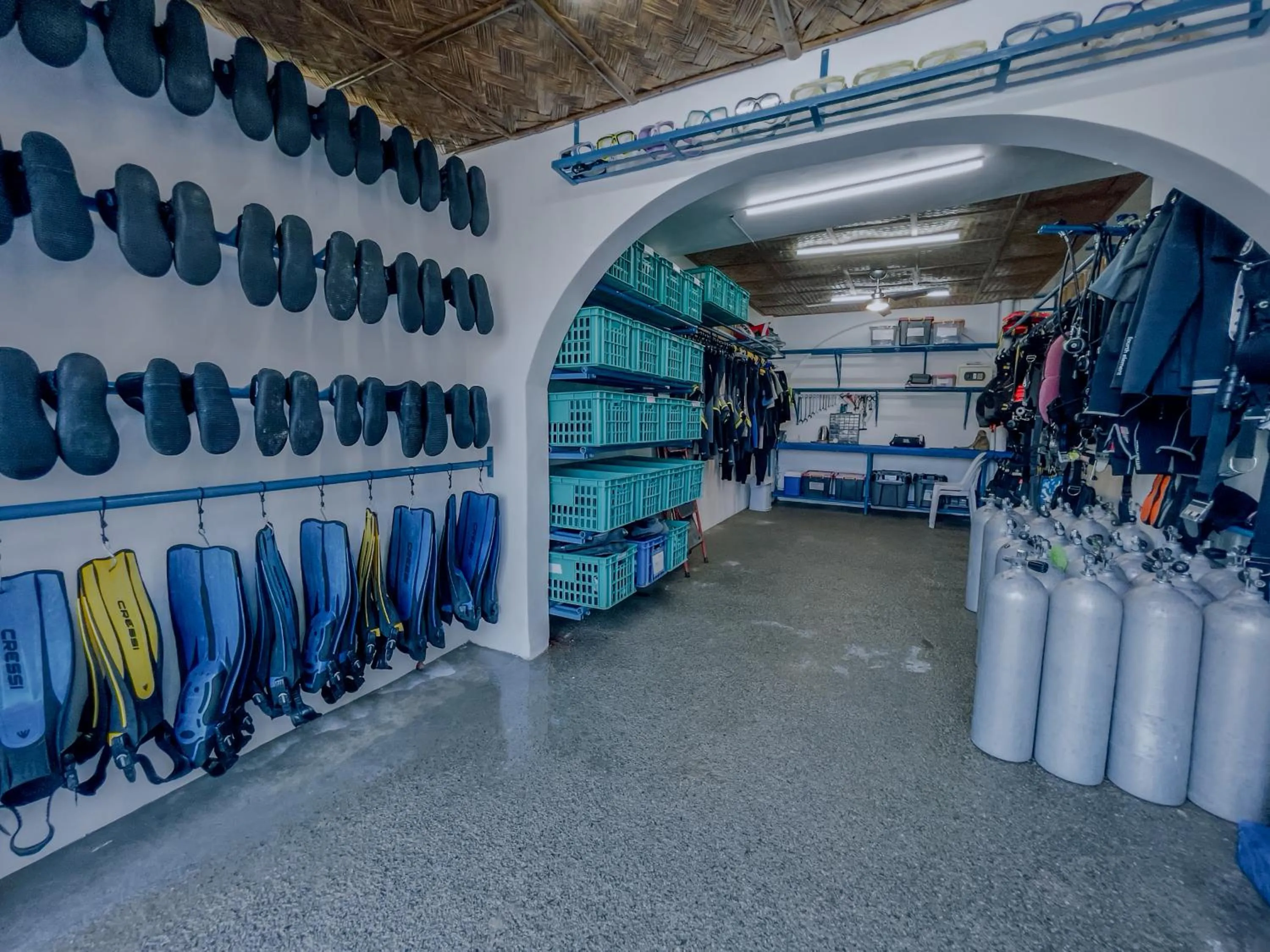 Diving in Edgewater Dive & Spa Resort