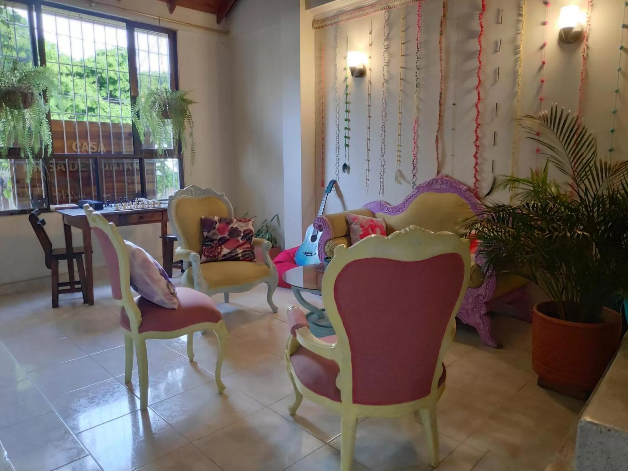 Restaurant/Places to Eat in Casa Azul Boutique Hostel