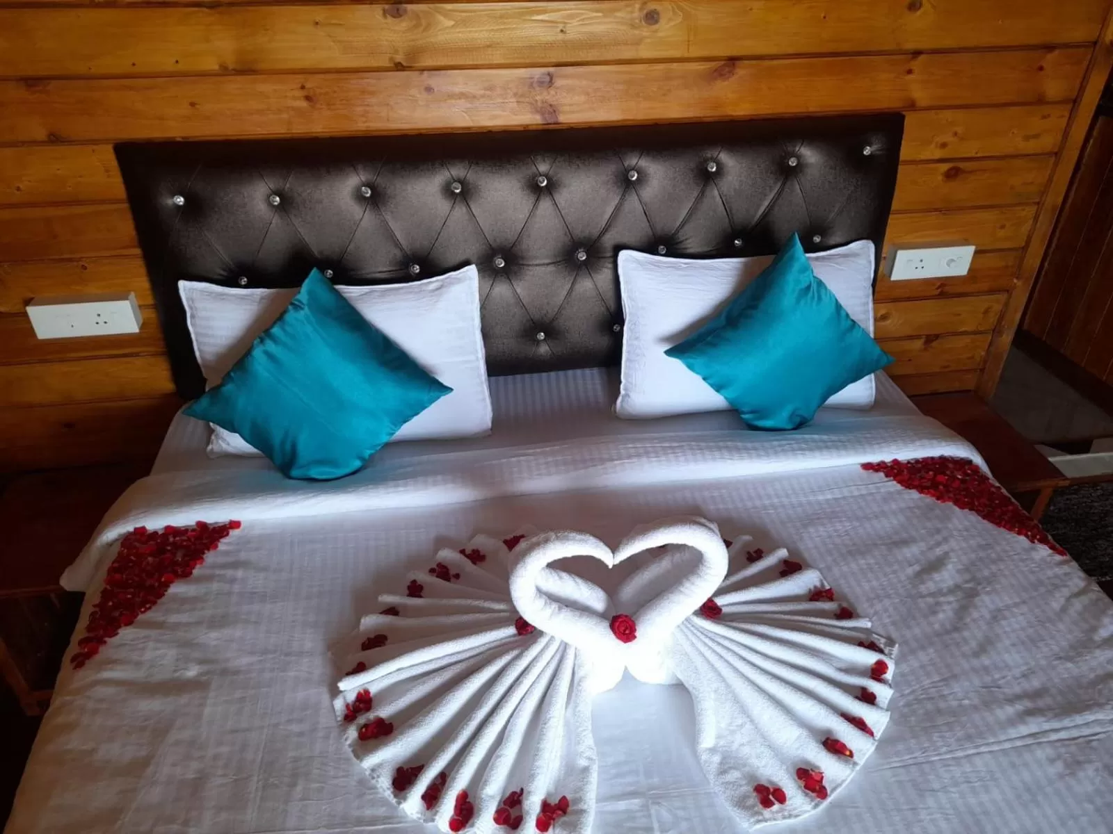 Bed in Aquila Boutique Resort Agonda