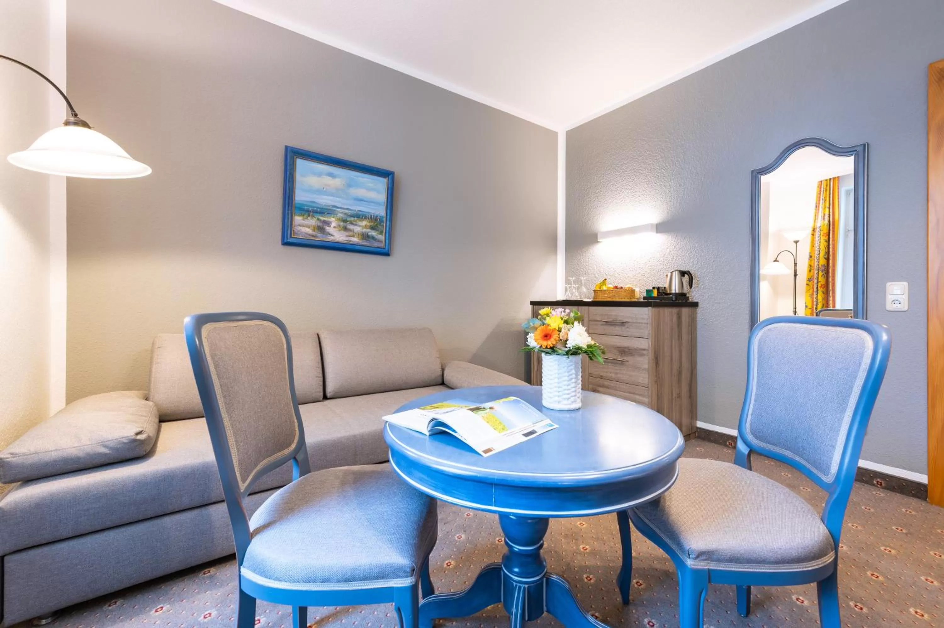 Photo of the whole room, Seating Area in Hotel Garni Getreuer Eckart