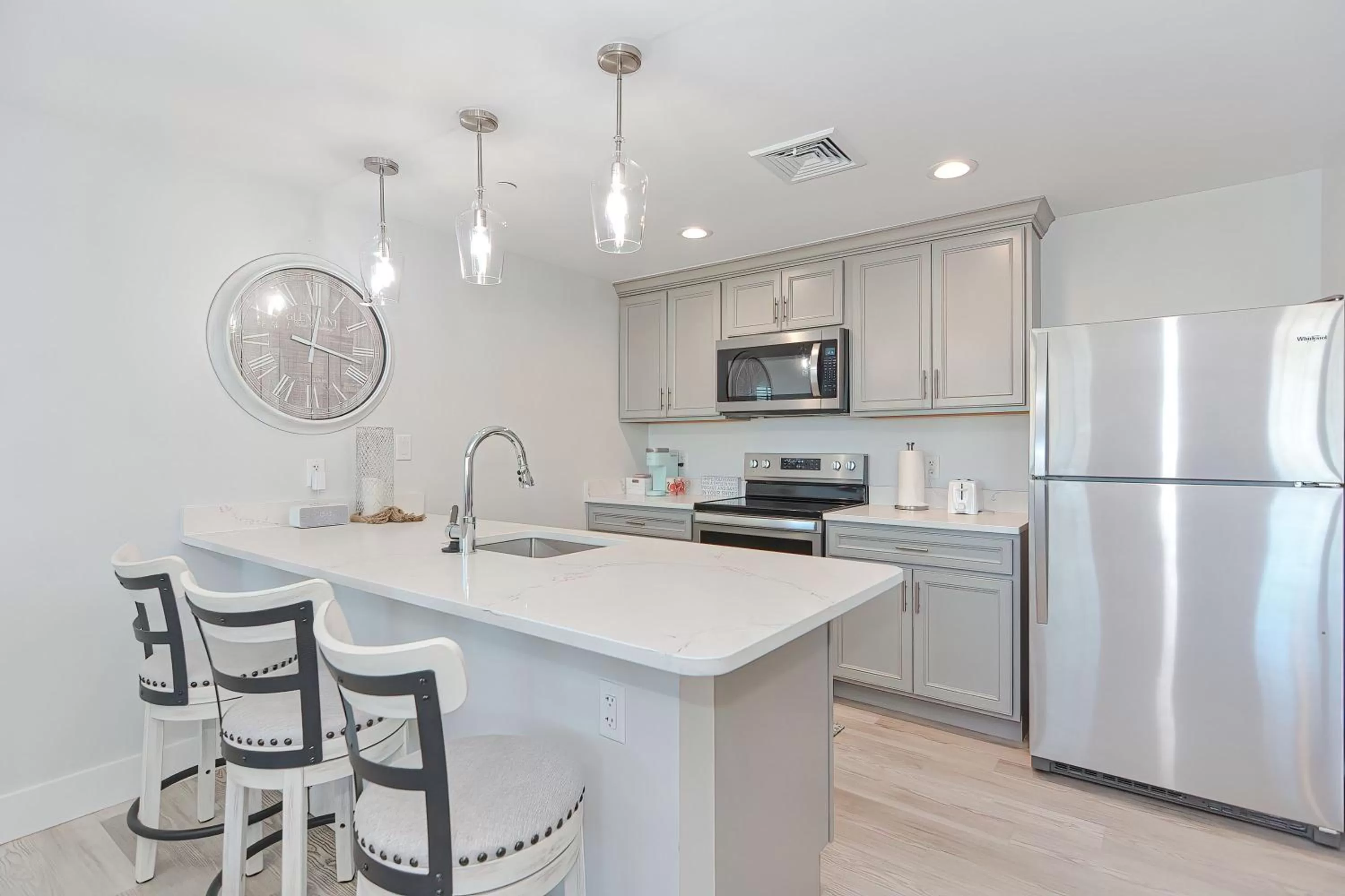 Harbourtown Suites on Plymouth Harbor