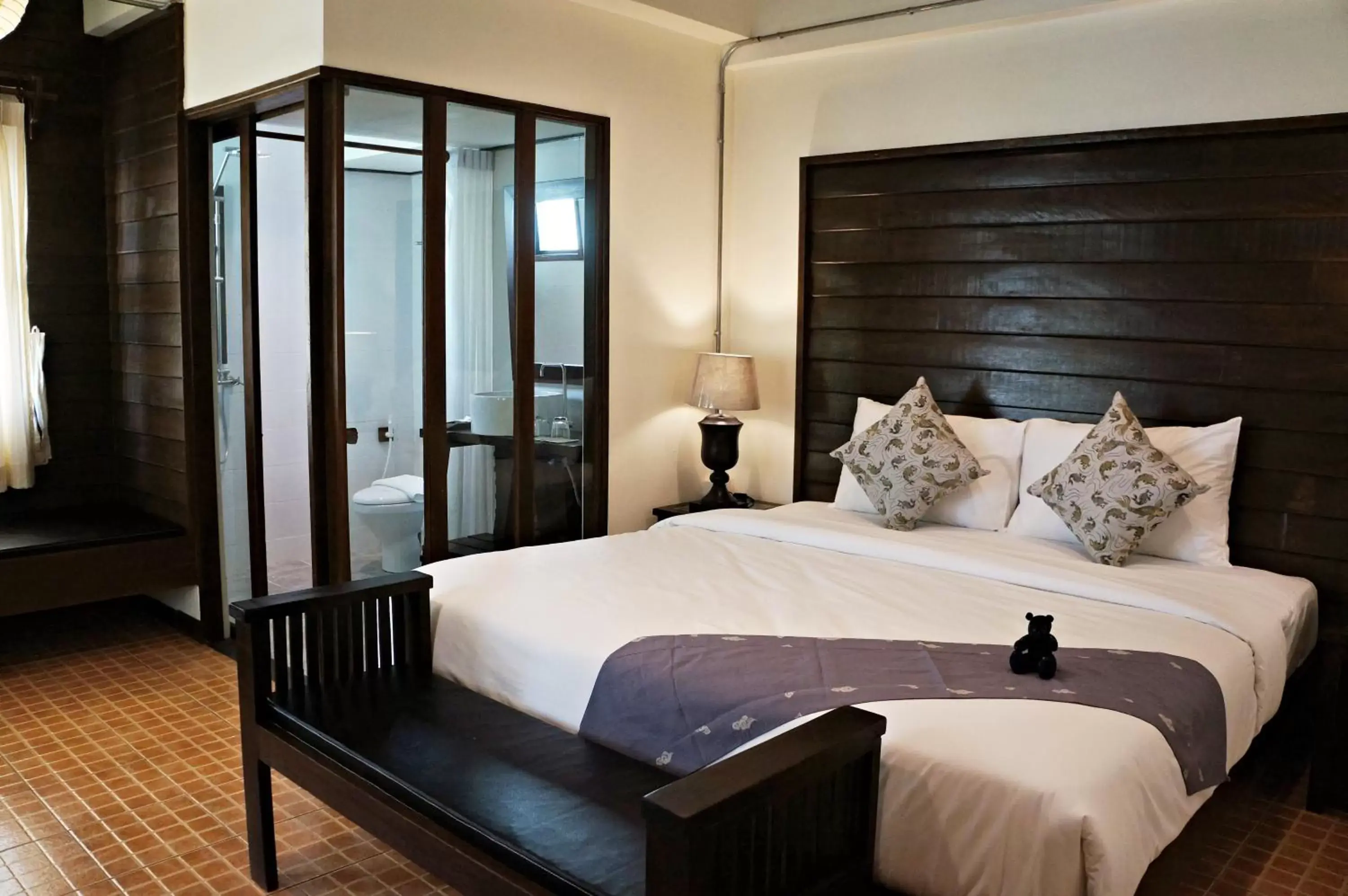 Deluxe Double Room with Balcony in Kampaeng Ngam Hotel Deluxe Double Room with Balcony in Kampaeng Ngam Hotel